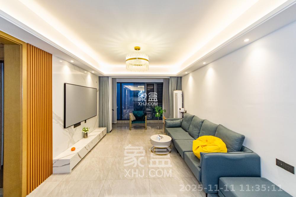 长房雍景湾 3室2厅2卫 3200.0元/月 长房雍景湾 3室2厅2卫 3200.0元/月室内图