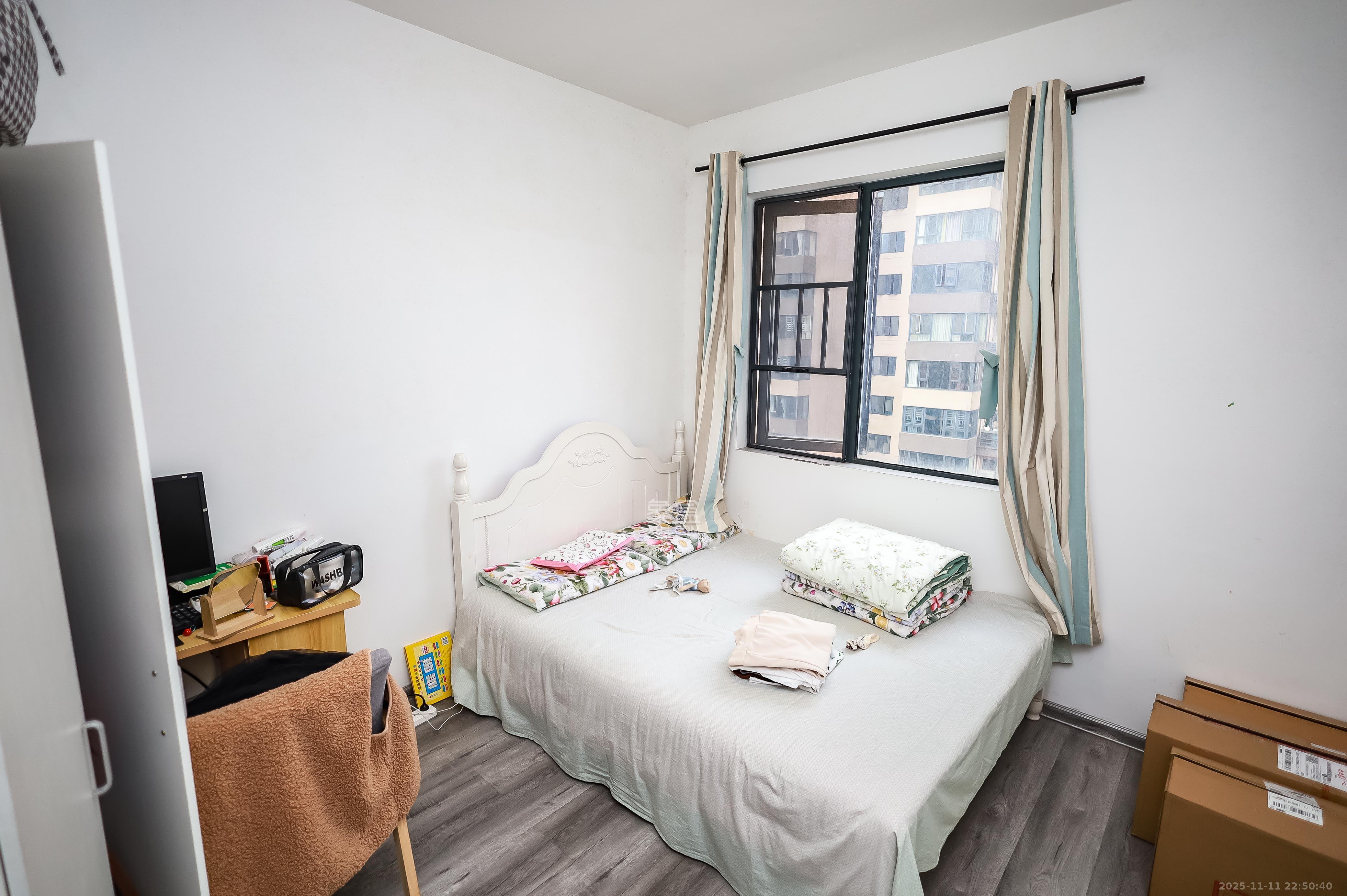 长房云时代  3室2厅1卫    2300.0元/月室内图