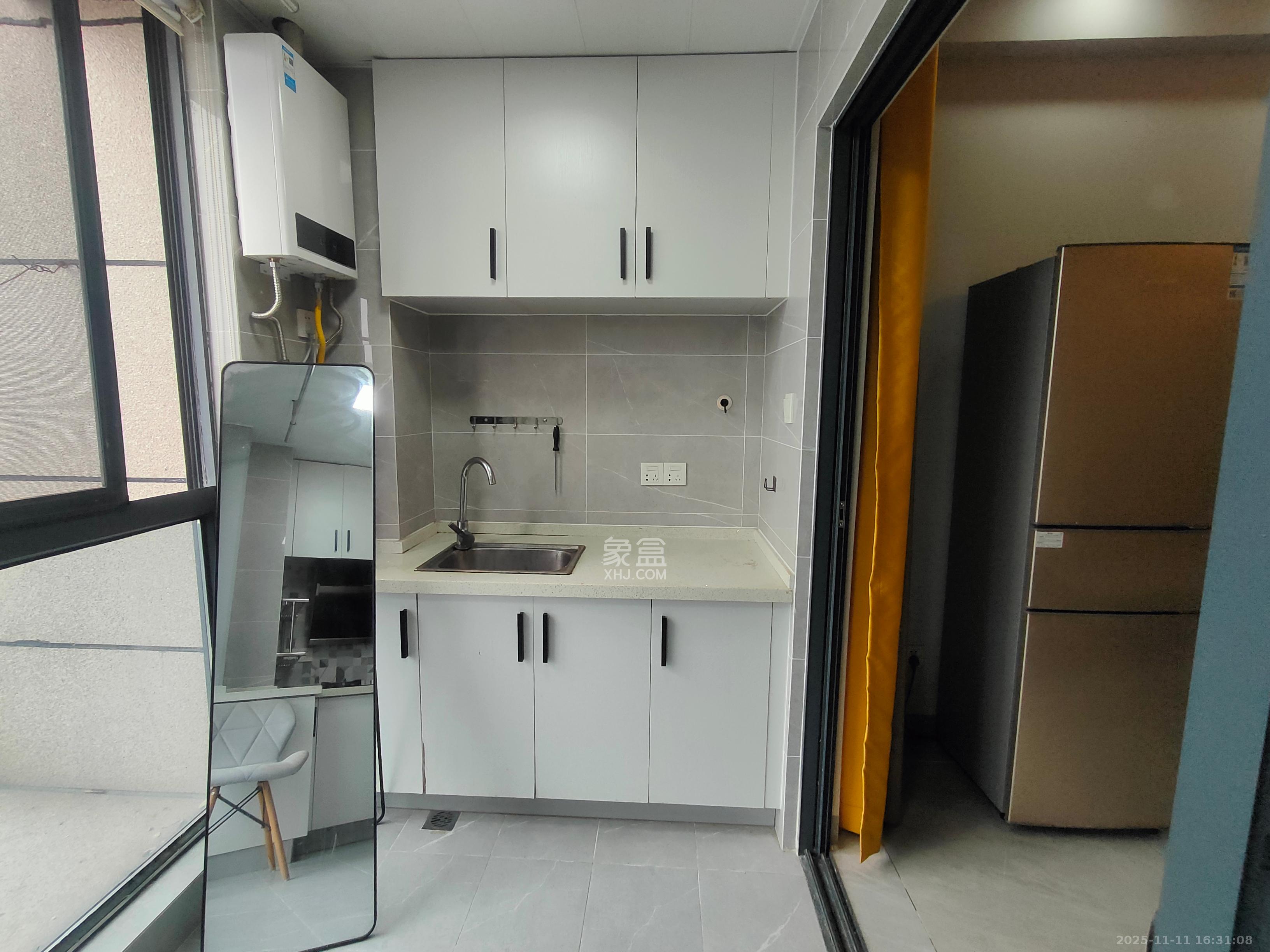 明发国际城  1室0厅0卫    1600.0元/月室内图