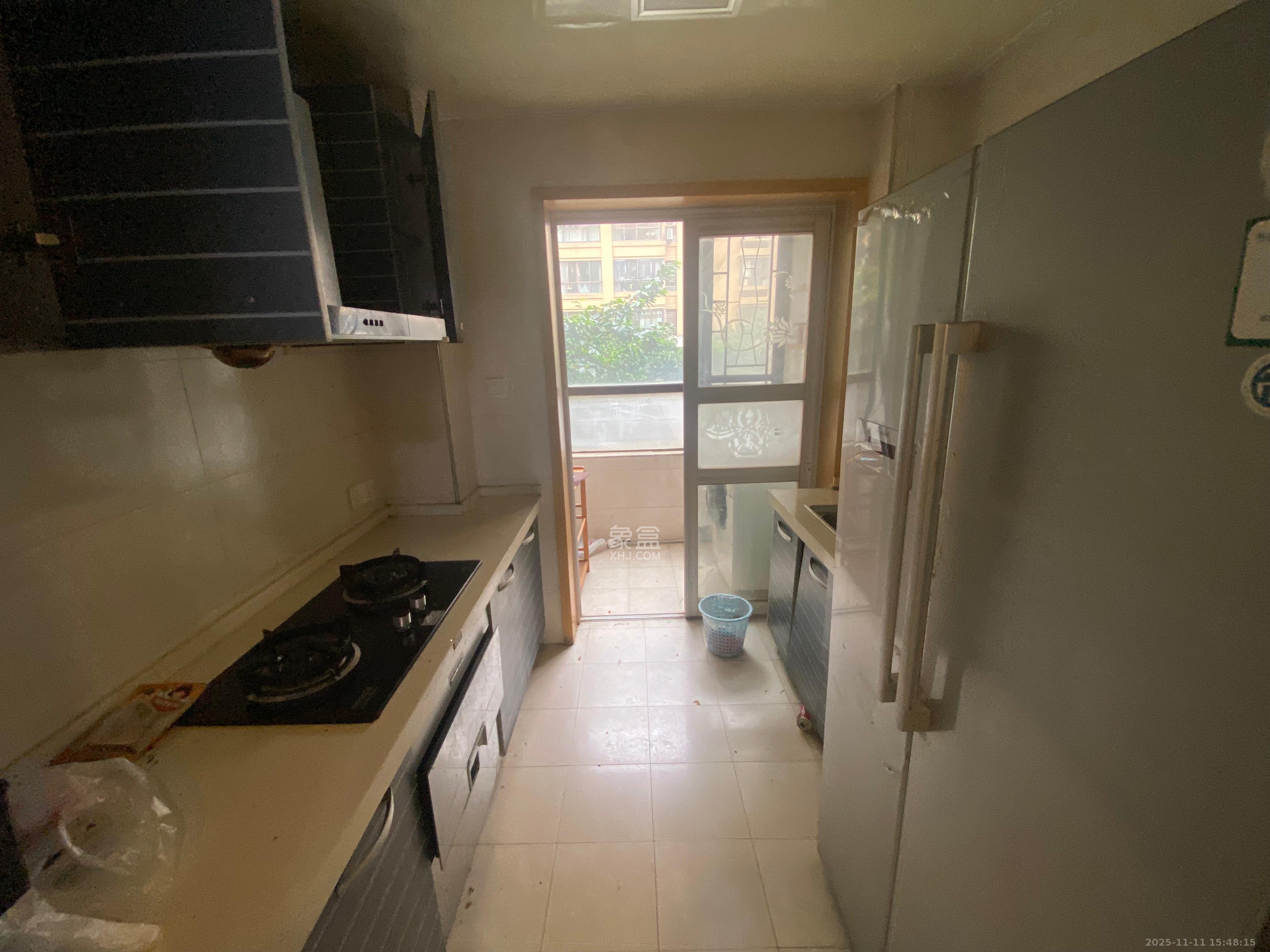 山语城二期  2室1厅1卫    1800.0元/月室内图