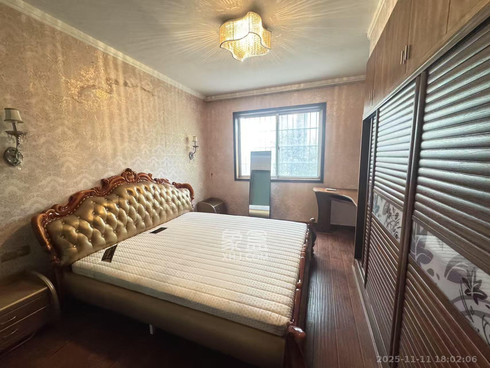 红树湾  3室2厅1卫    2000.0元/月室内图