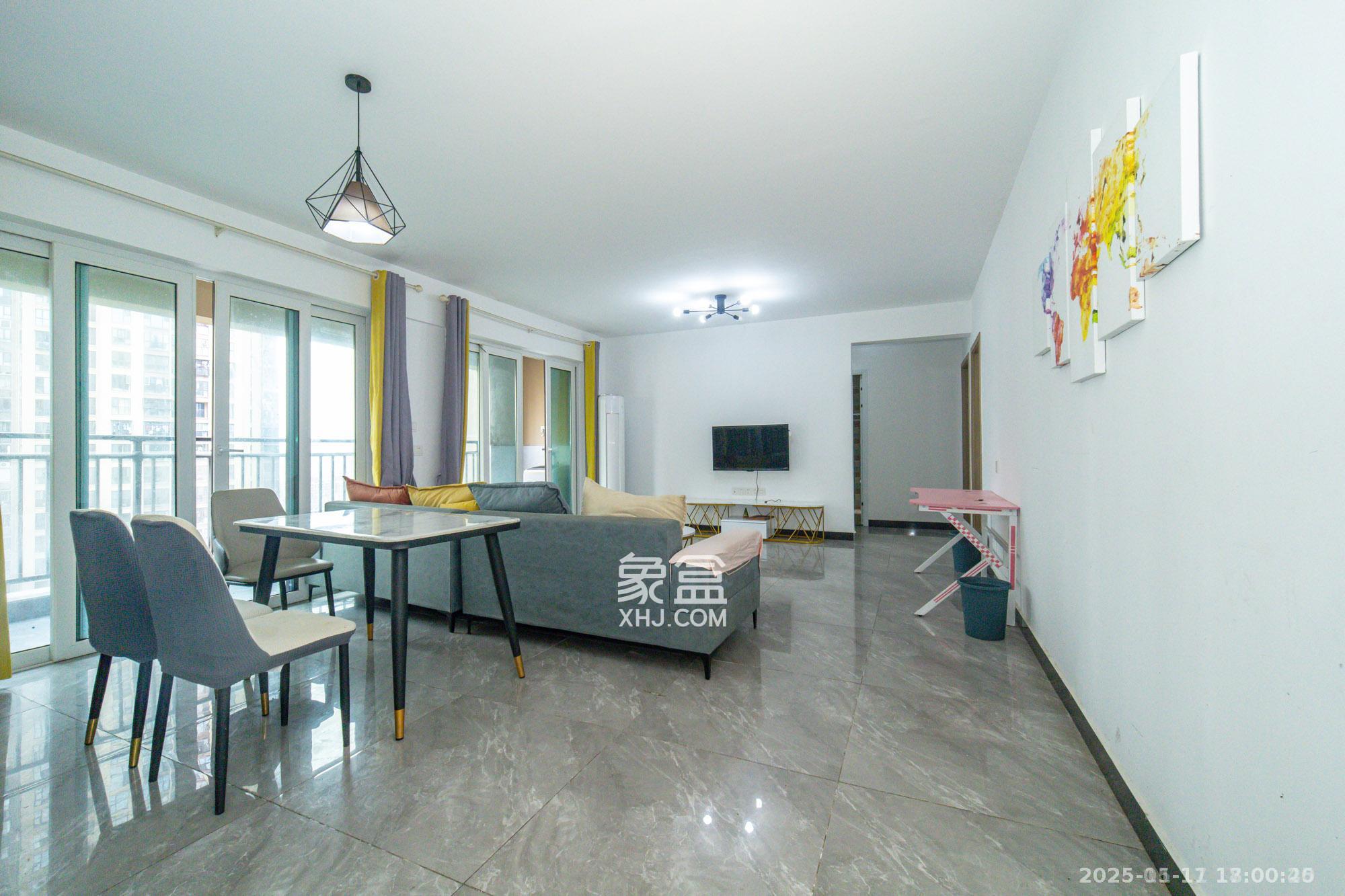 金科时代中心  3室2厅2卫    2700.0元/月室内图