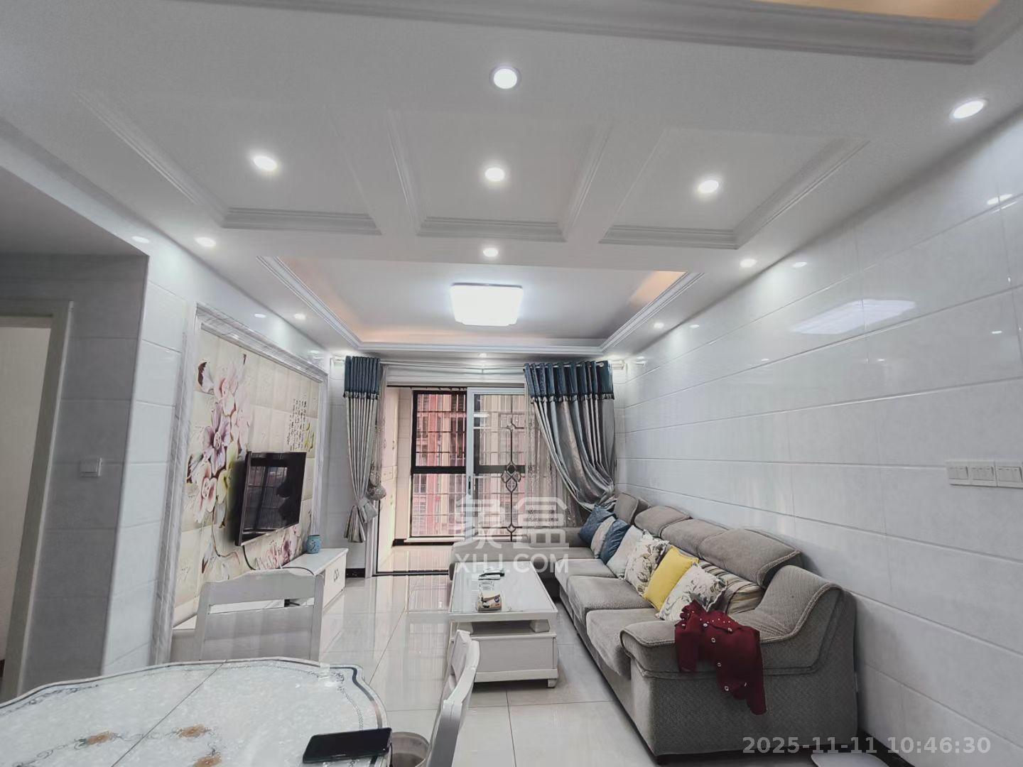 海德公园  3室2厅1卫    2000.0元/月