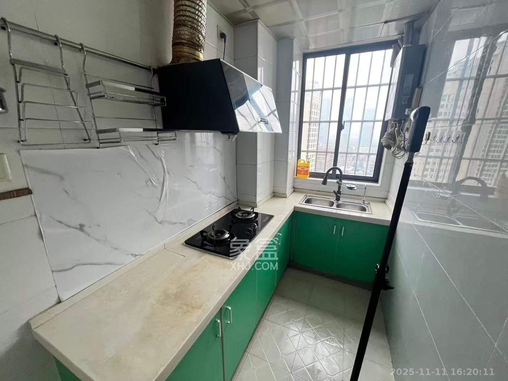 少帅府  1室1厅1卫    2200.0元/月室内图