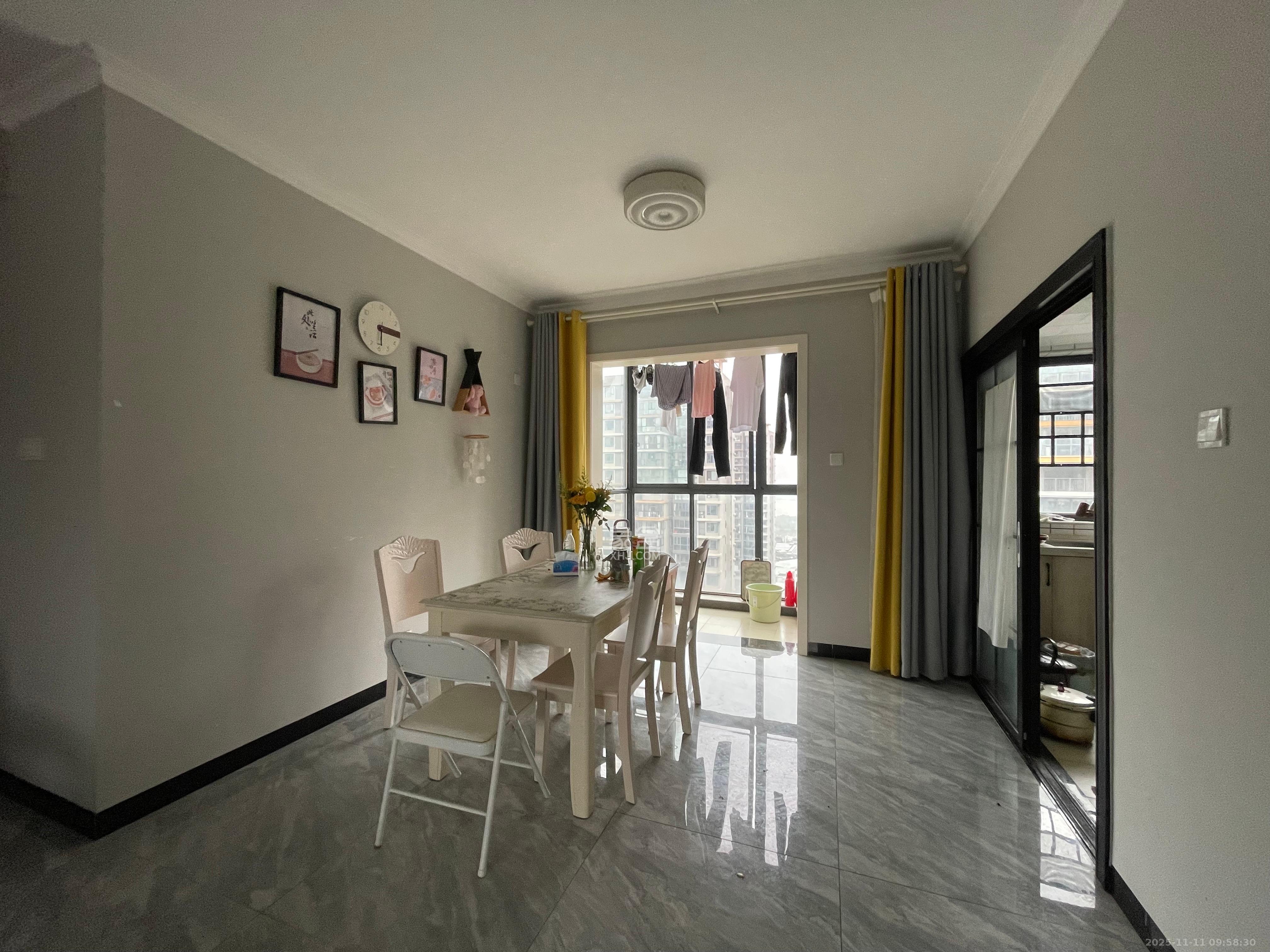 恒基凯旋门三期  4室2厅2卫    3500.0元/月室内图