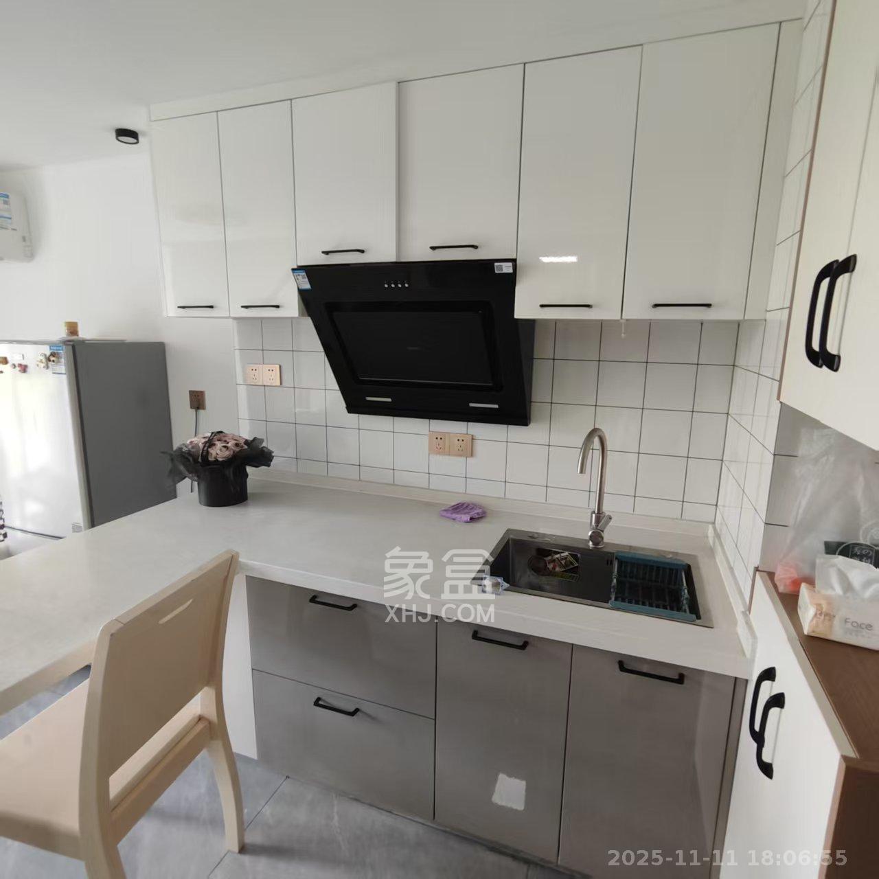 万科金色梦想A区  1室1厅1卫    1900.0元/月室内图