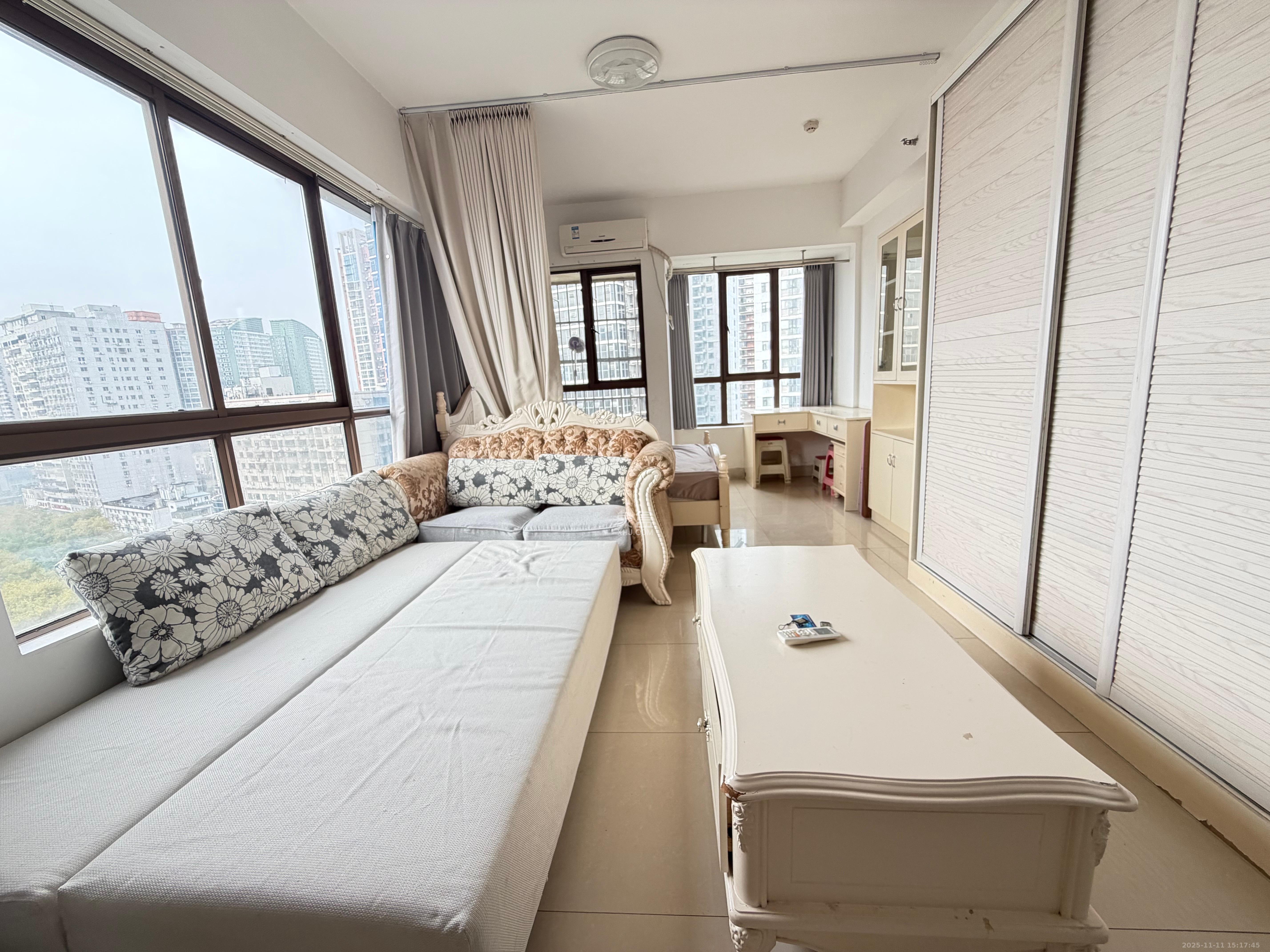 雅第大厦  1室1厅1卫    1800.0元/月