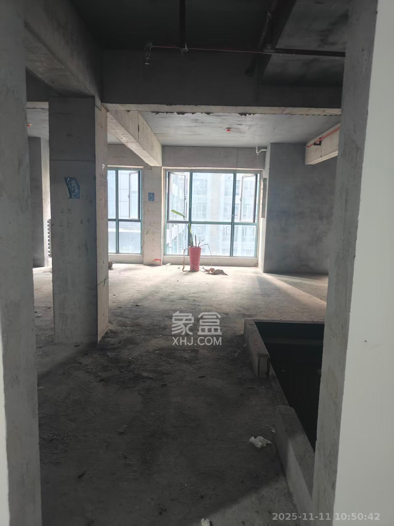 星沙算中心  1室0厅1卫    1400.0元/月室内图