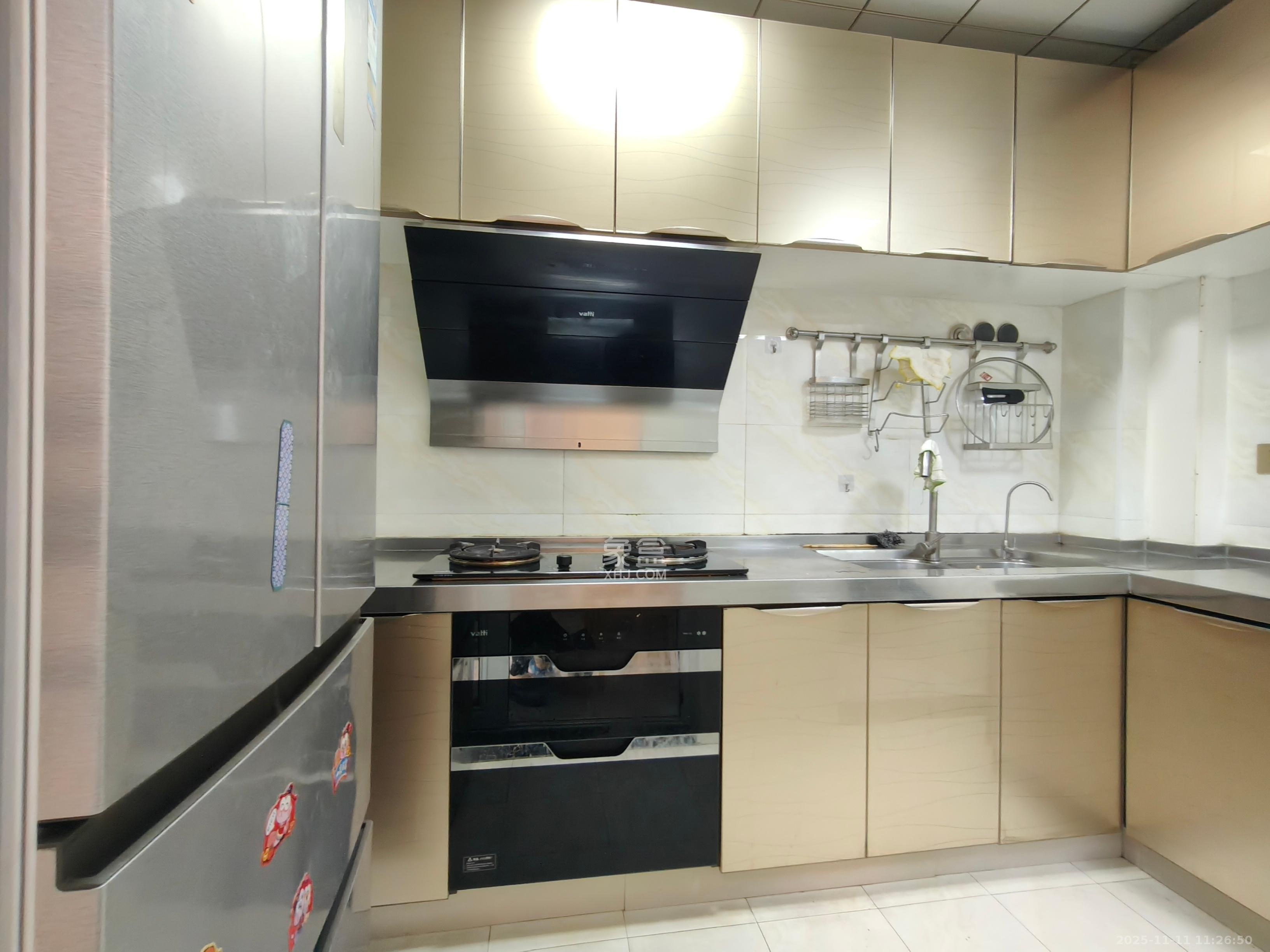 和泓梅溪四季 3室2厅1卫 2200.0元/月 和泓梅溪四季 3室2厅1卫 2200.0元/月室内图