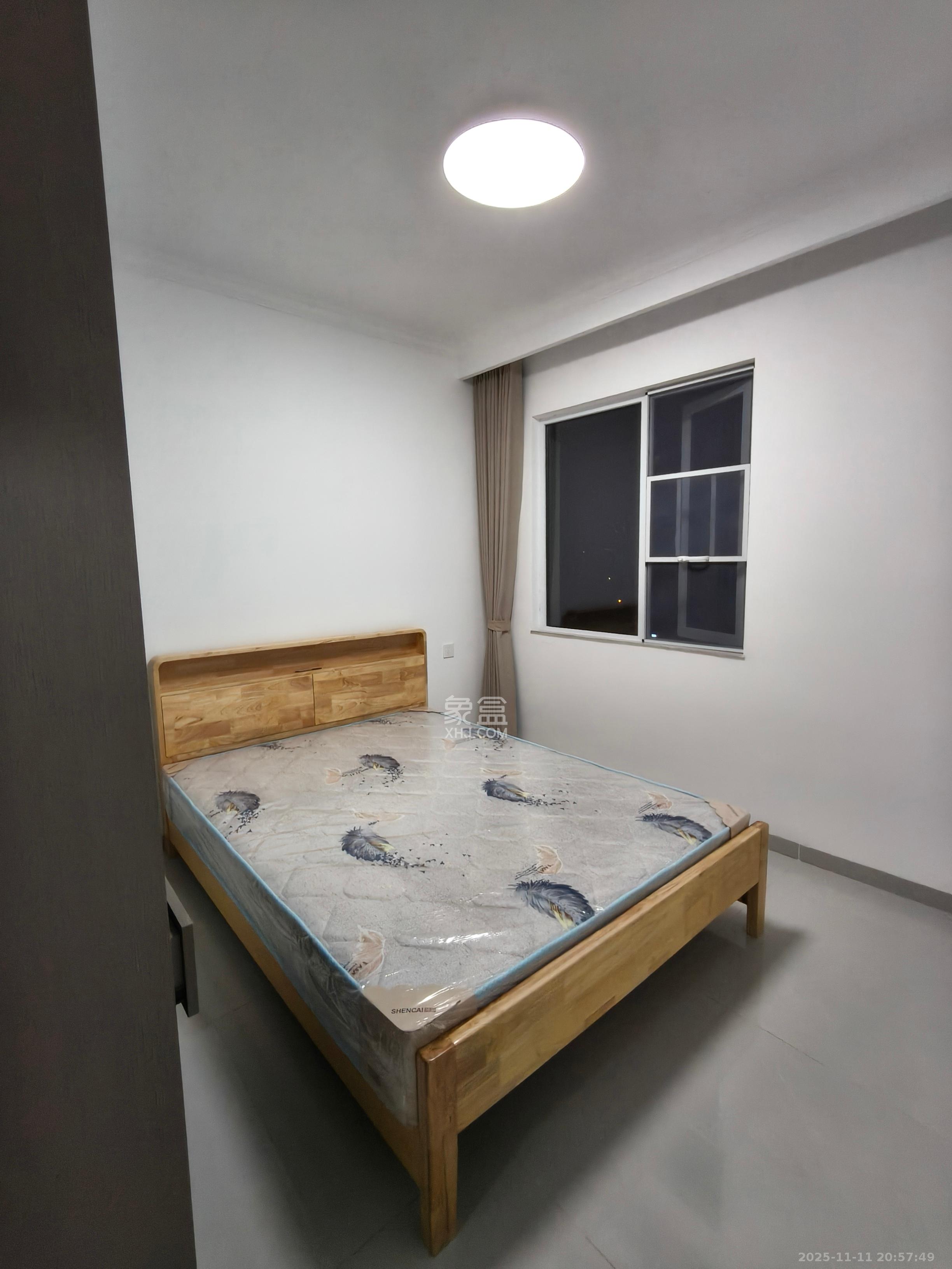 和景家园二期  1室1厅1卫    1300.0元/月室内图