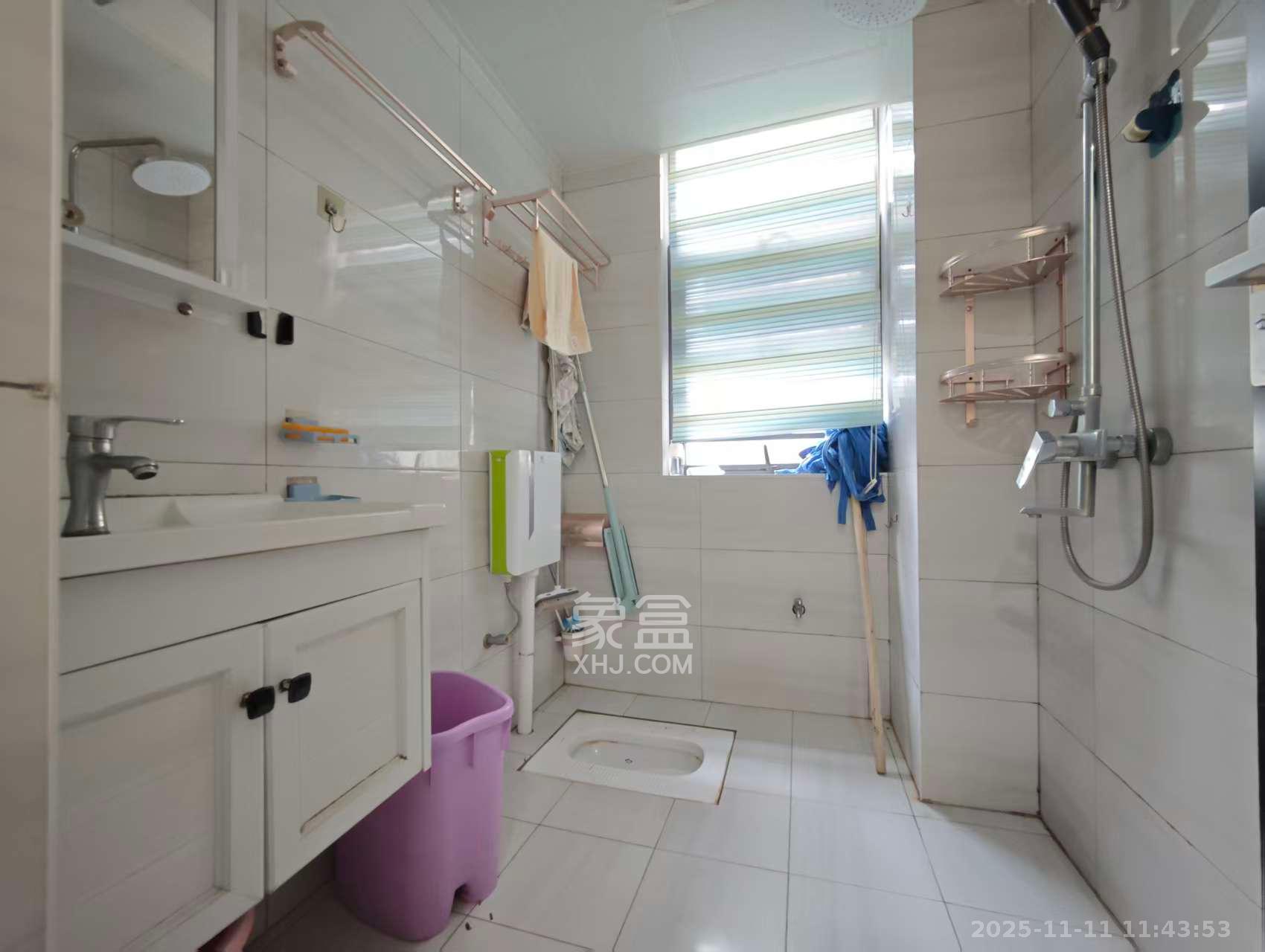 新景未来城  2室2厅2卫    1400.0元/月室内图