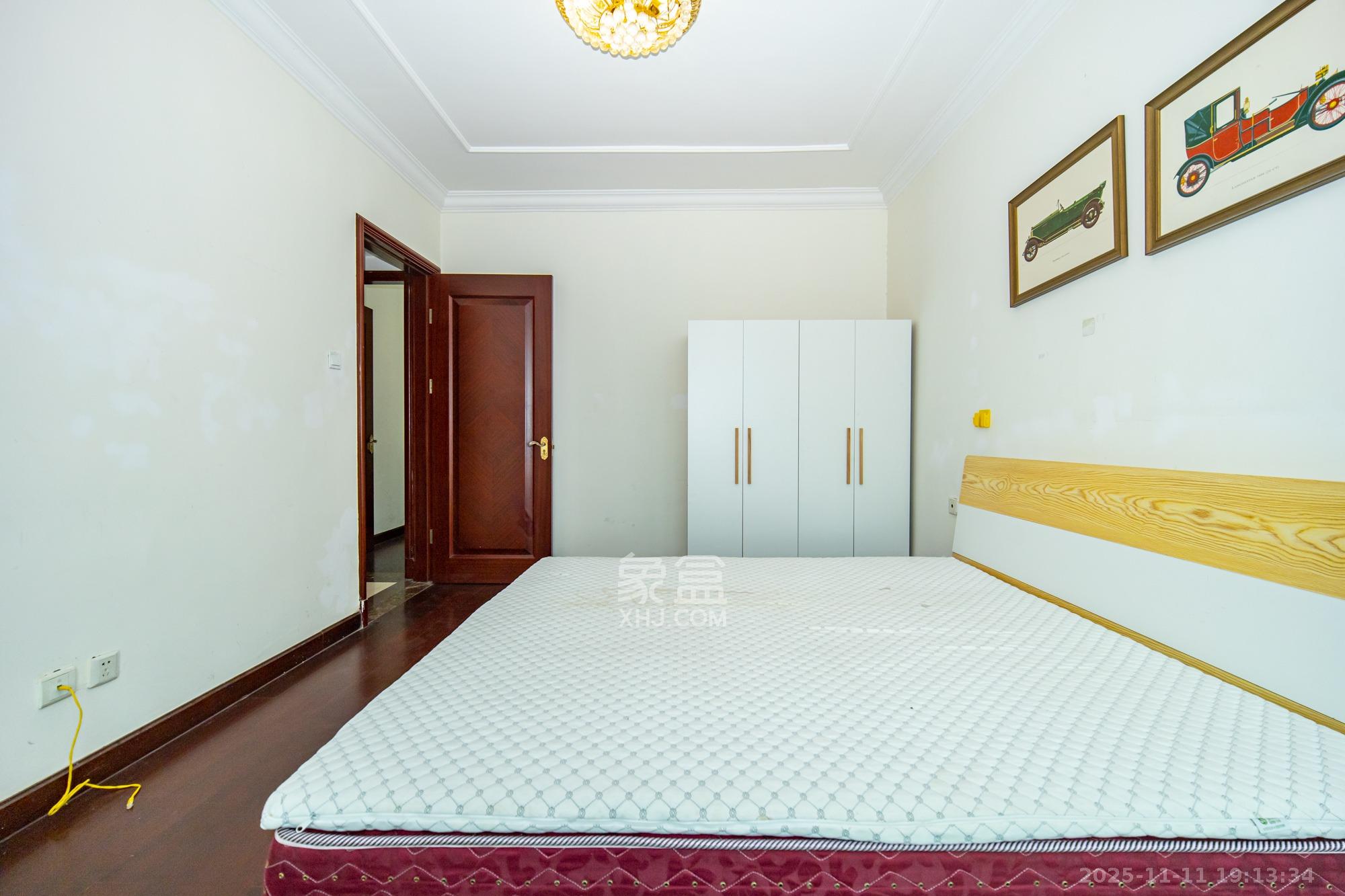 恒大雅苑 3室2厅1卫 76.8万 恒大雅苑 3室2厅1卫 76.8万卧室