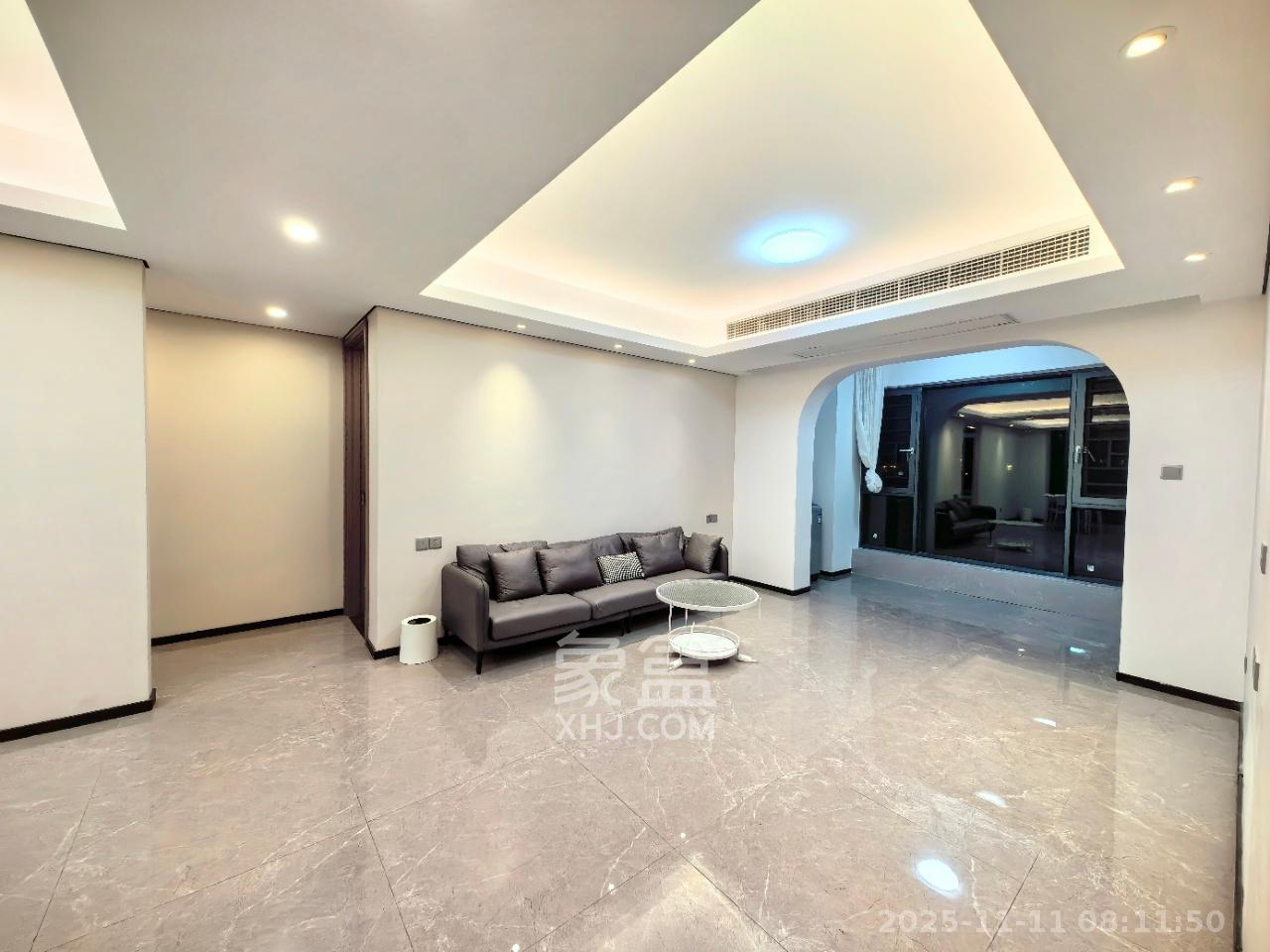 中海麓山境北区 3室2厅2卫 2800.0元/月 中海麓山境北区 3室2厅2卫 2800.0元/月室内图