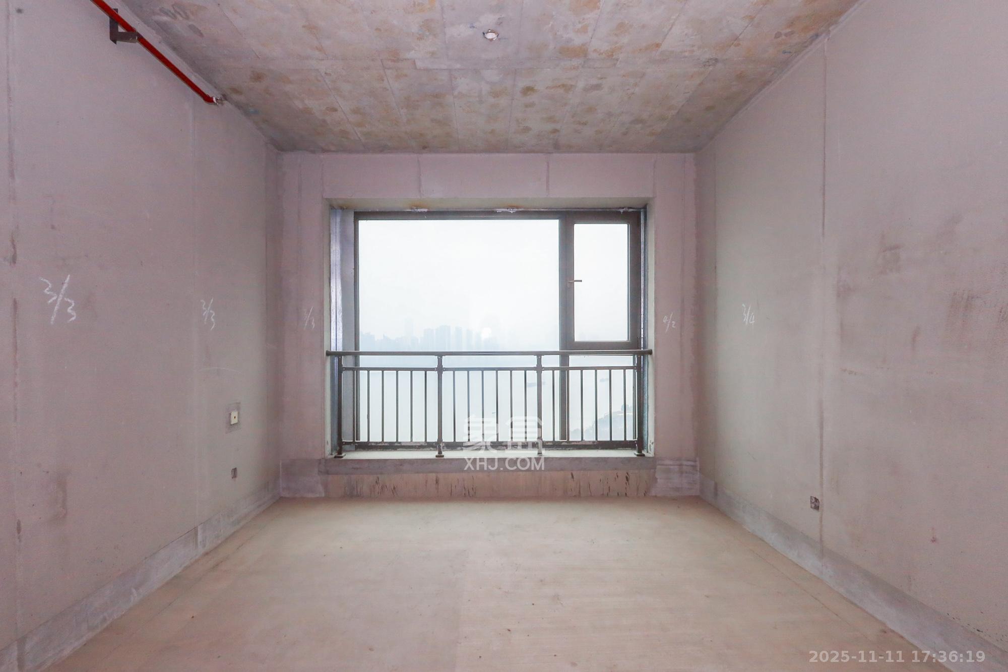 远洋外滩壹号 4室2厅2卫 380.8万 远洋外滩壹号 4室2厅2卫 380.8万卧室