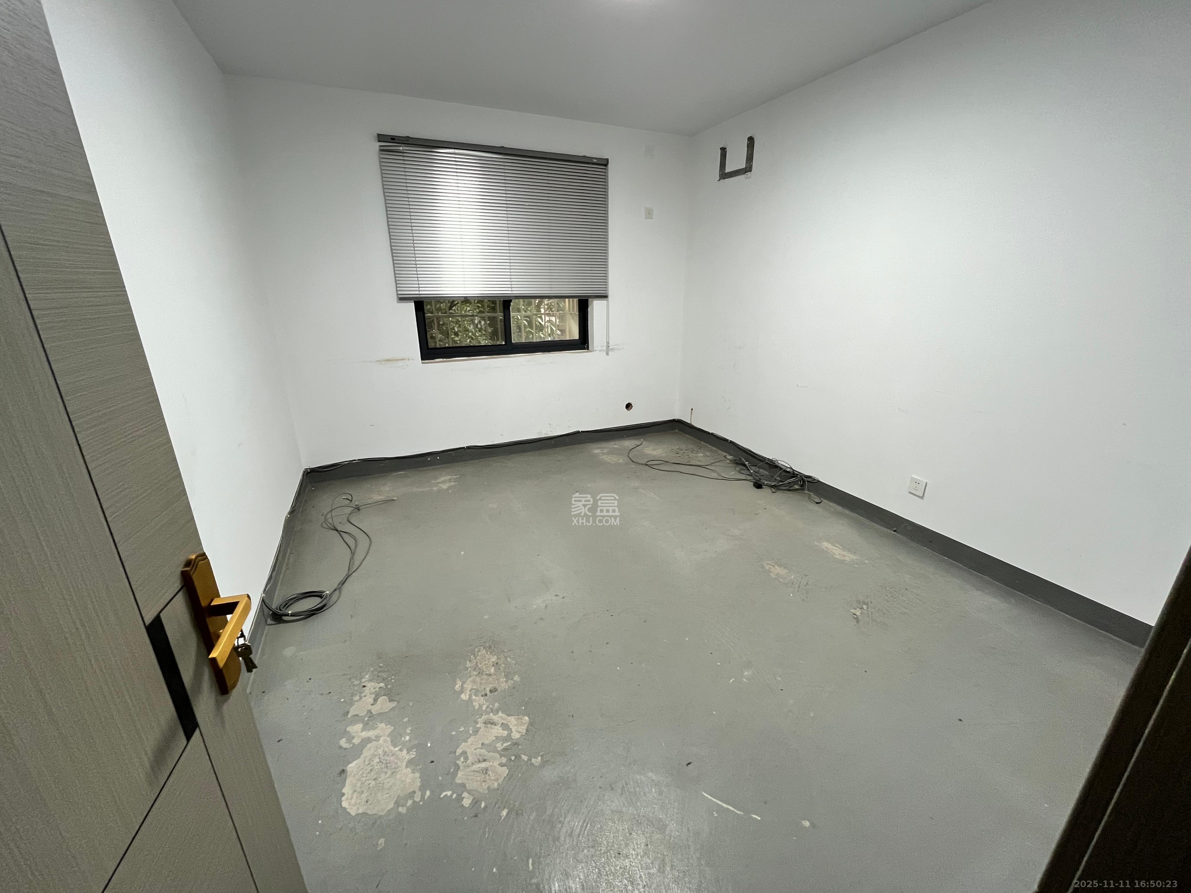 湖橡宿舍/湖橡小区  2室1厅1卫    1300.0元/月