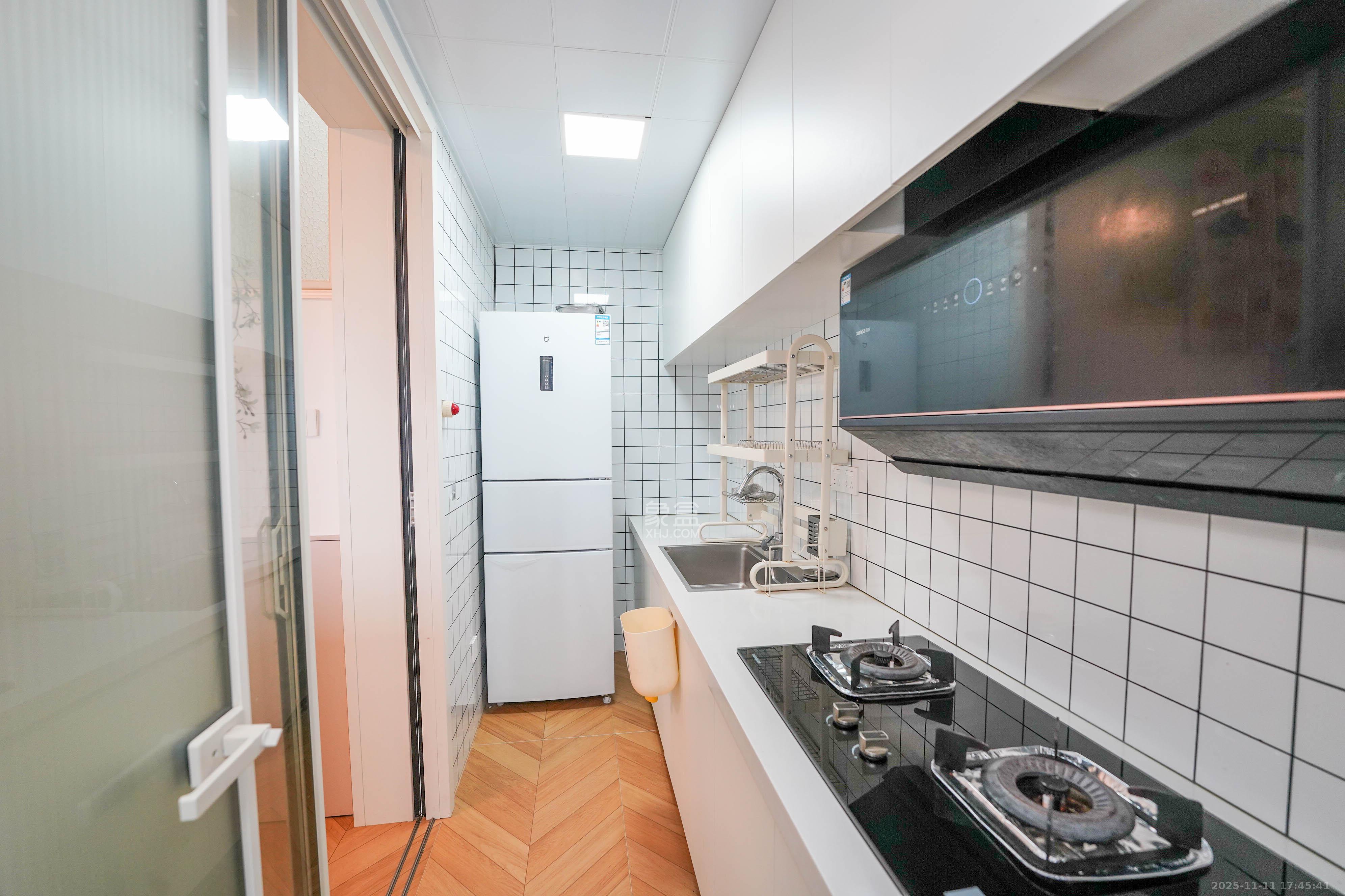 橘郡礼顿山 2室2厅1卫 50.0万 橘郡礼顿山 2室2厅1卫 50.0万厨房