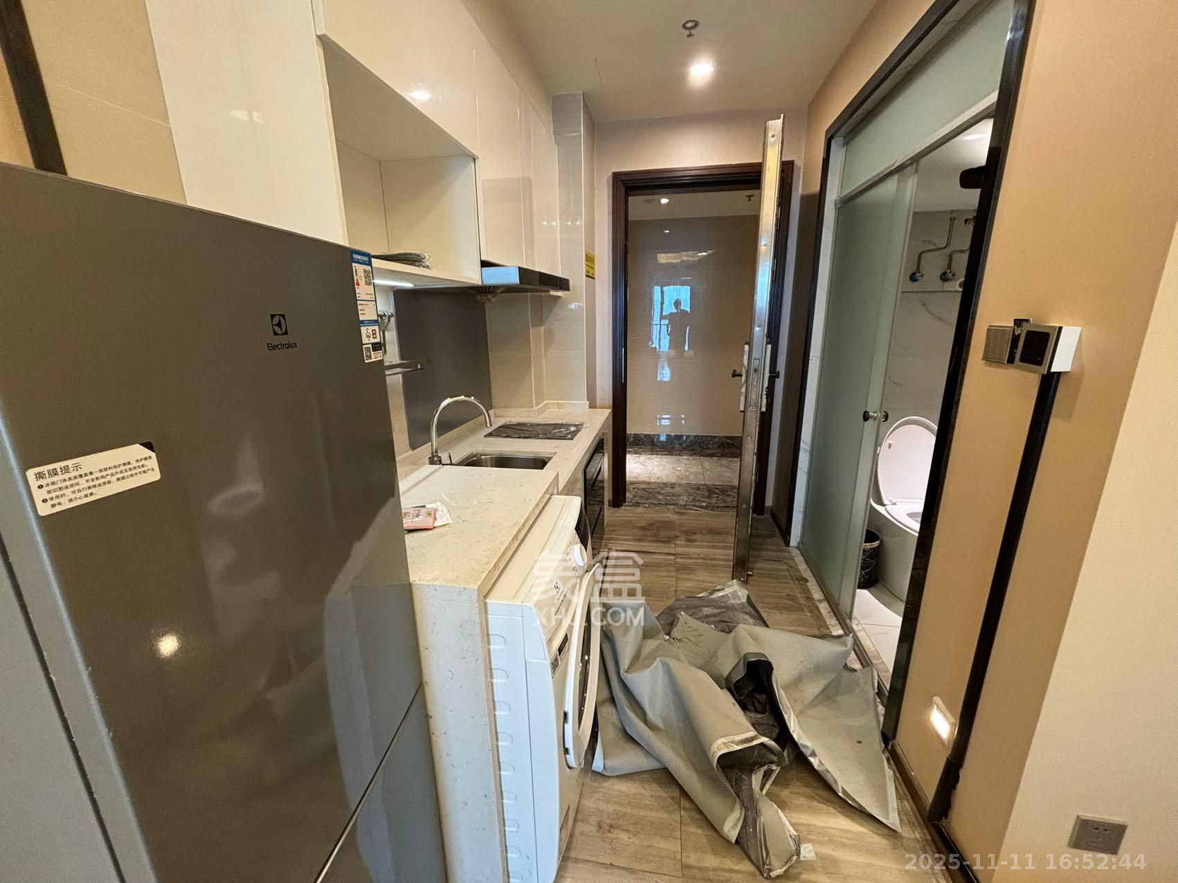 恒大誉府（融誉商业中心）  1室1厅1卫    1800.0元/月室内图