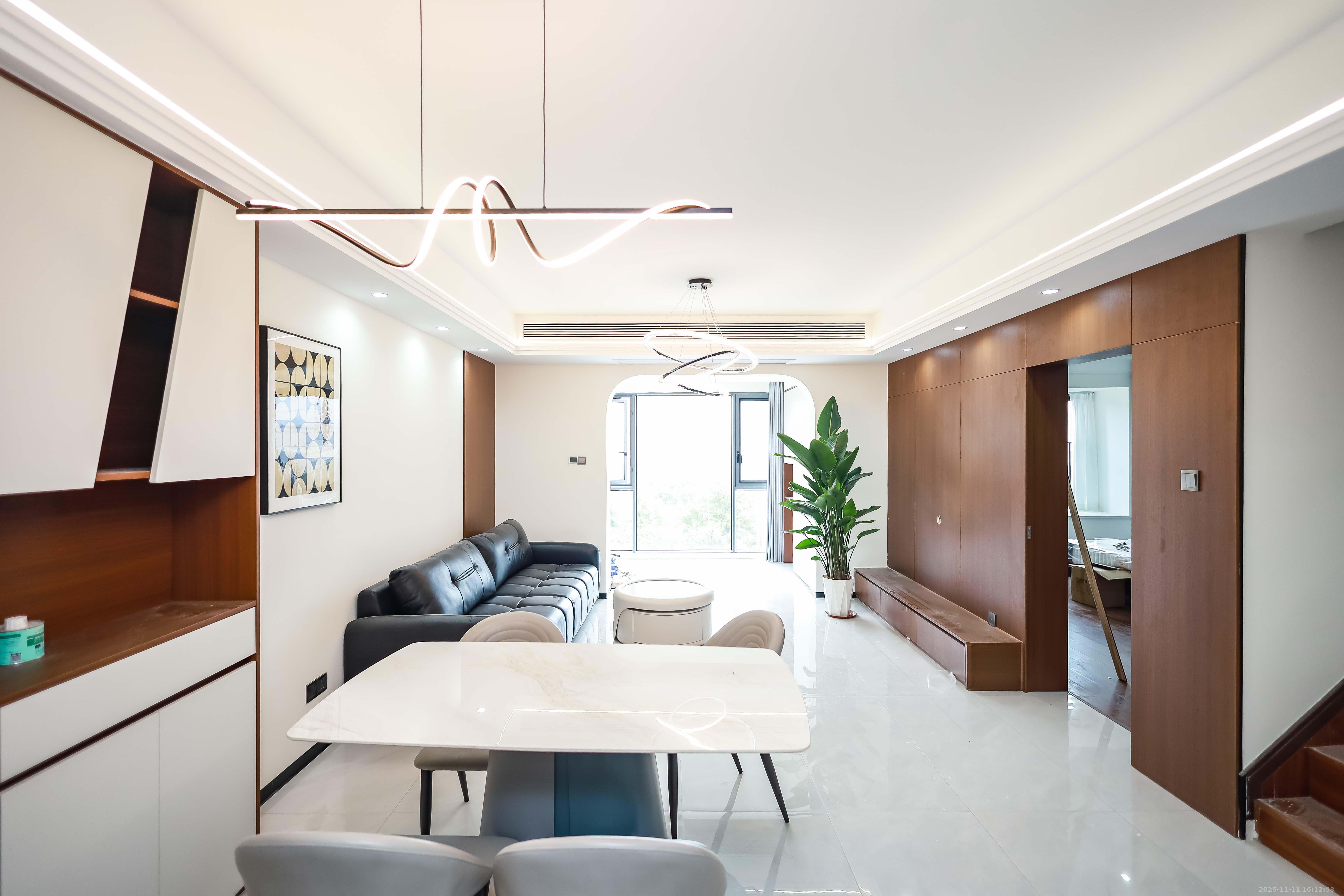 金辉优步花园  3室2厅2卫    108.8万