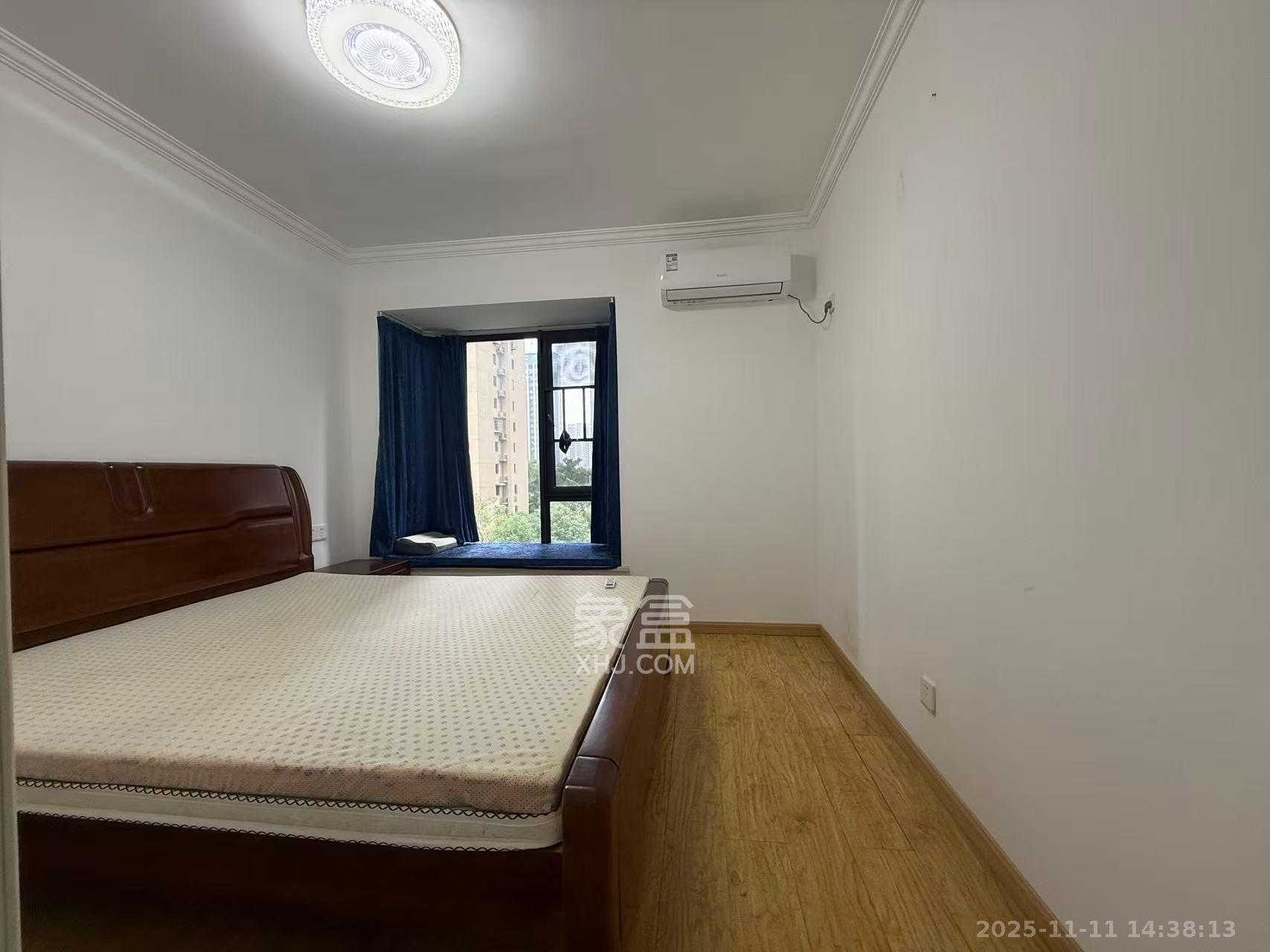 中欣楚天熙苑  2室2厅1卫    2300.0元/月室内图