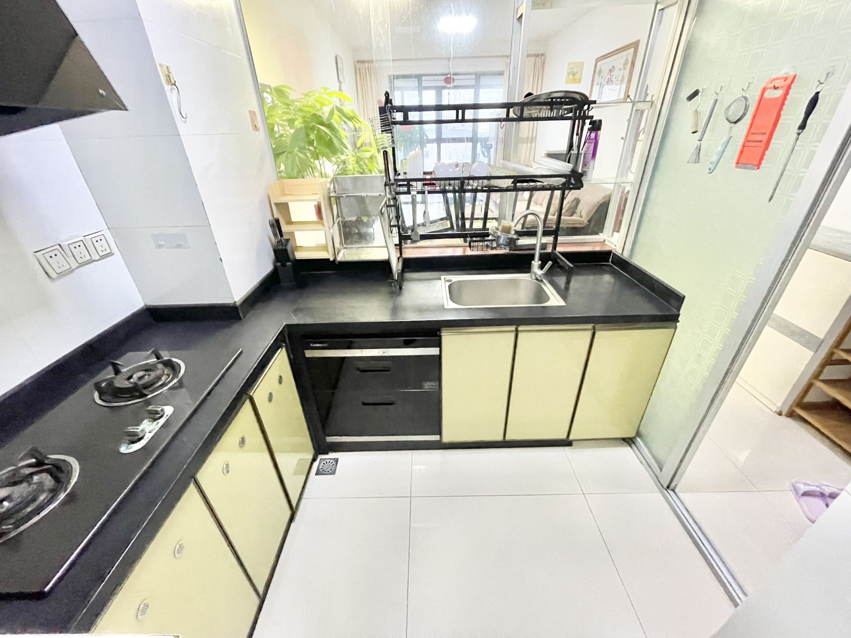 祥阁深蓝湾  3室2厅1卫    2500.0元/月室内图