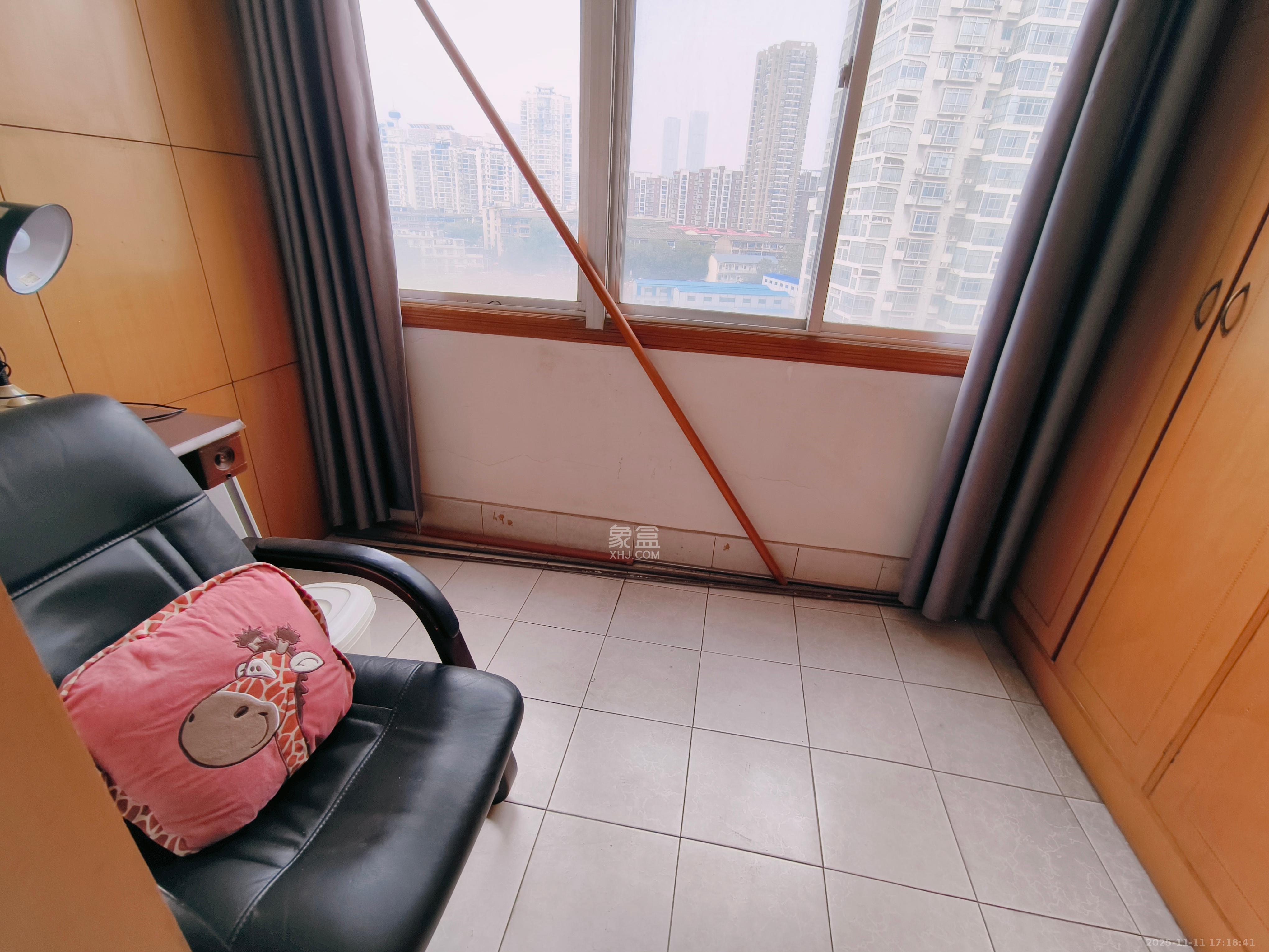 中国人民财产股份公司宿舍（人民保险公司宿舍）  3室2厅1卫    3000.0元/月室内图