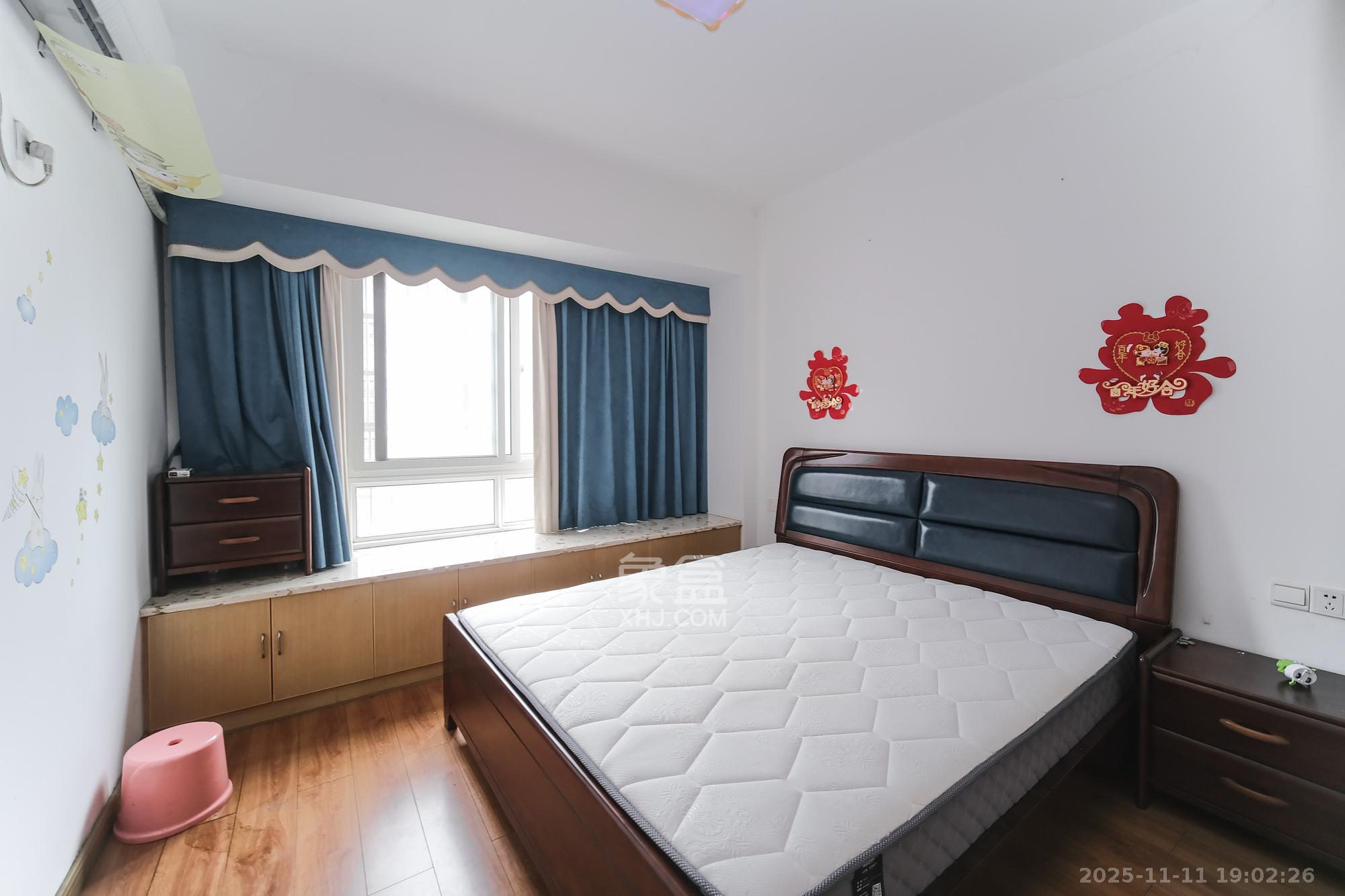 山水湾  2室2厅1卫    45.0万卧室