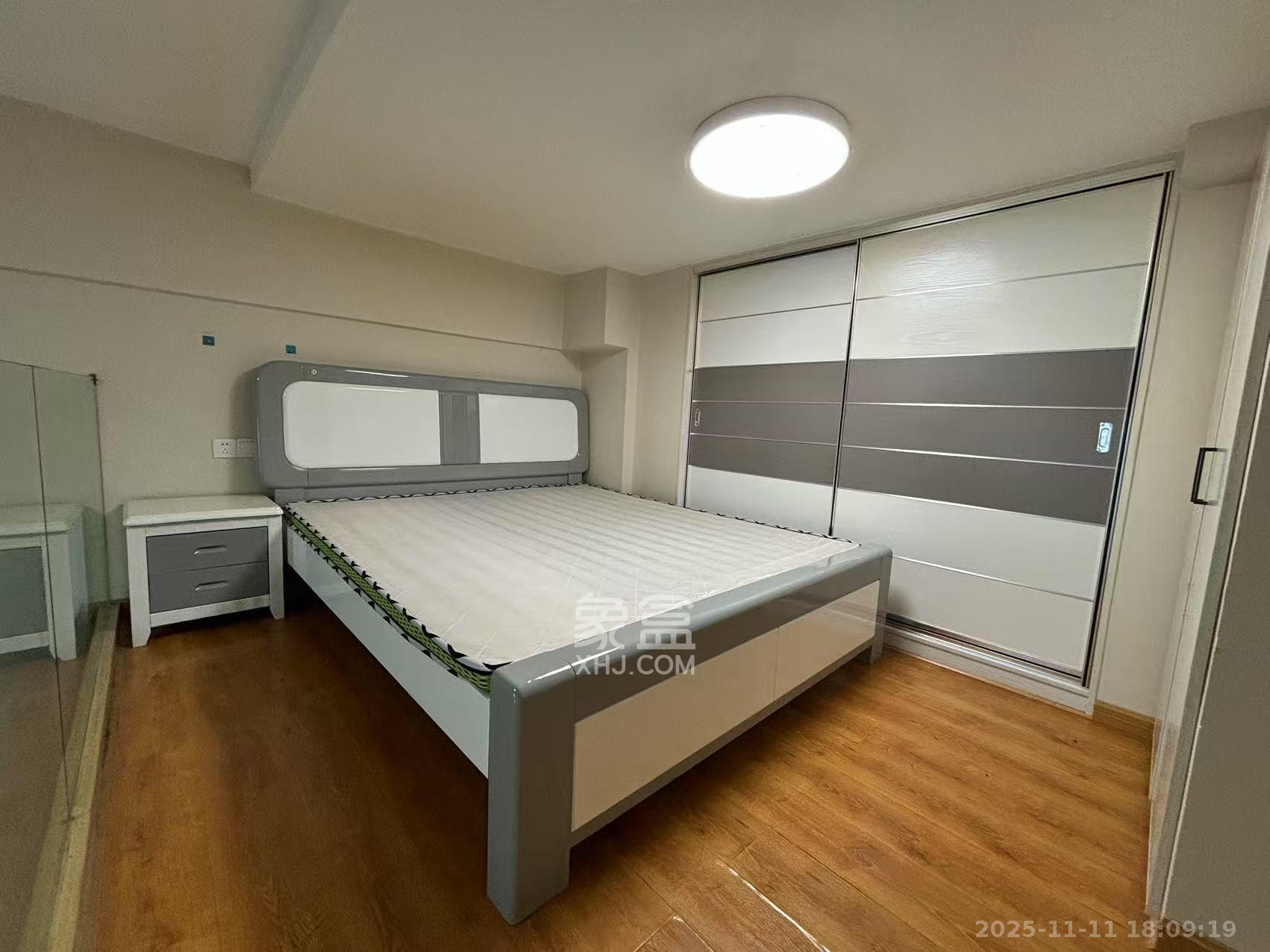 芙蓉万国城MOMA（卓越汇富苑）  1室1厅1卫    1600.0元/月室内图