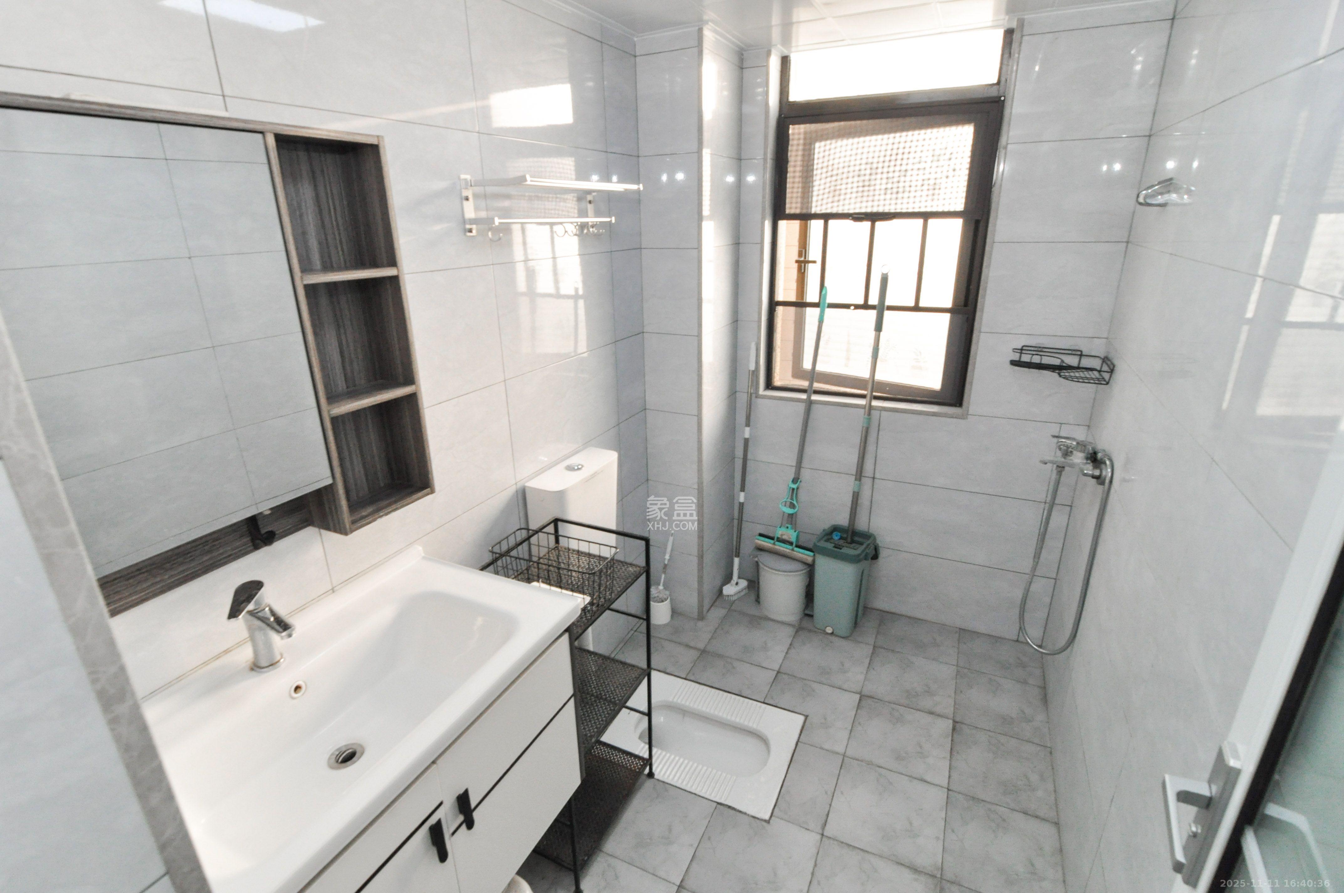 梅溪湖金茂悦（金悦雅苑）  4室2厅2卫    3500.0元/月室内图