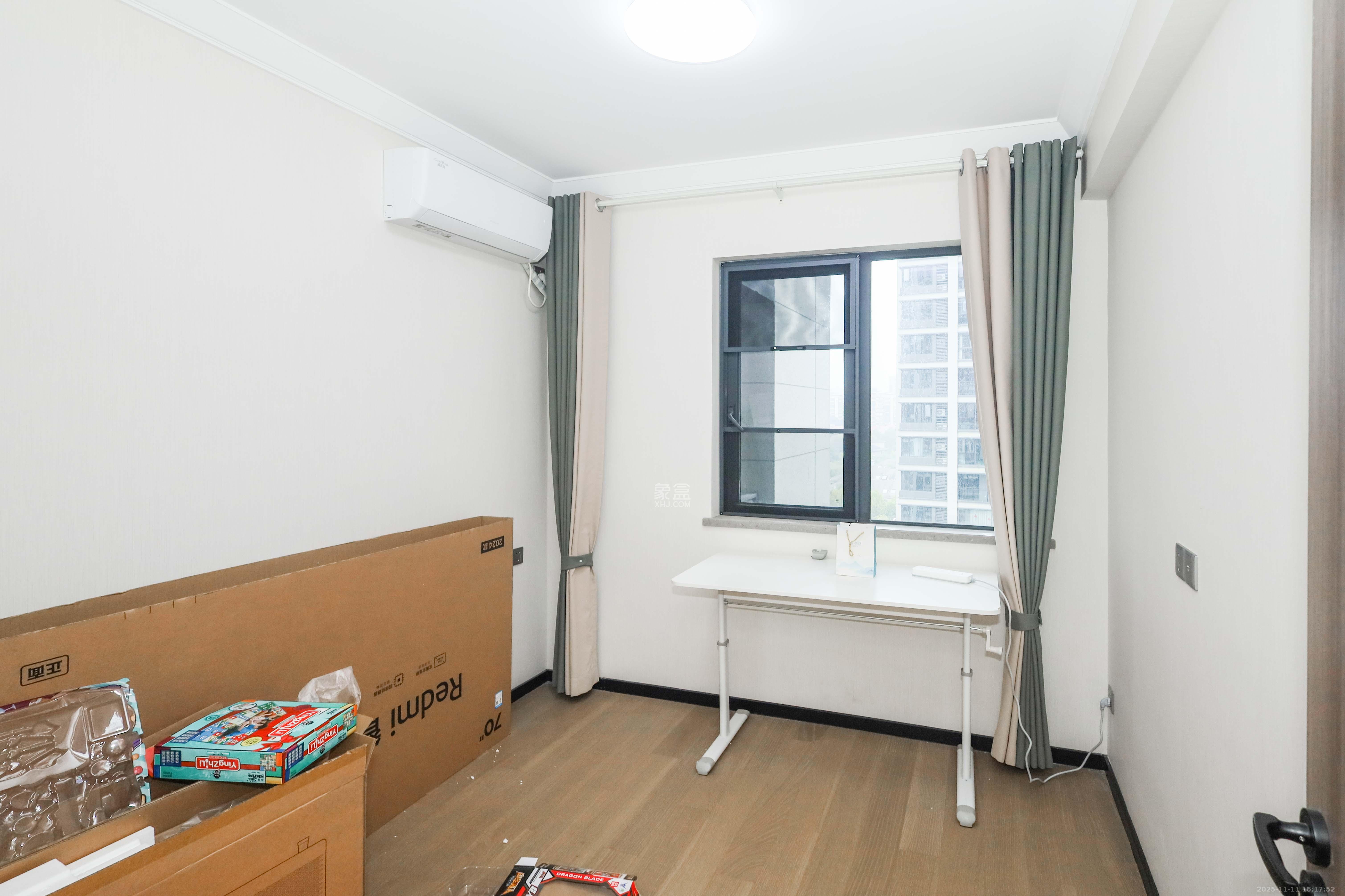 中海阅溪府  4室2厅2卫    192.0万卧室