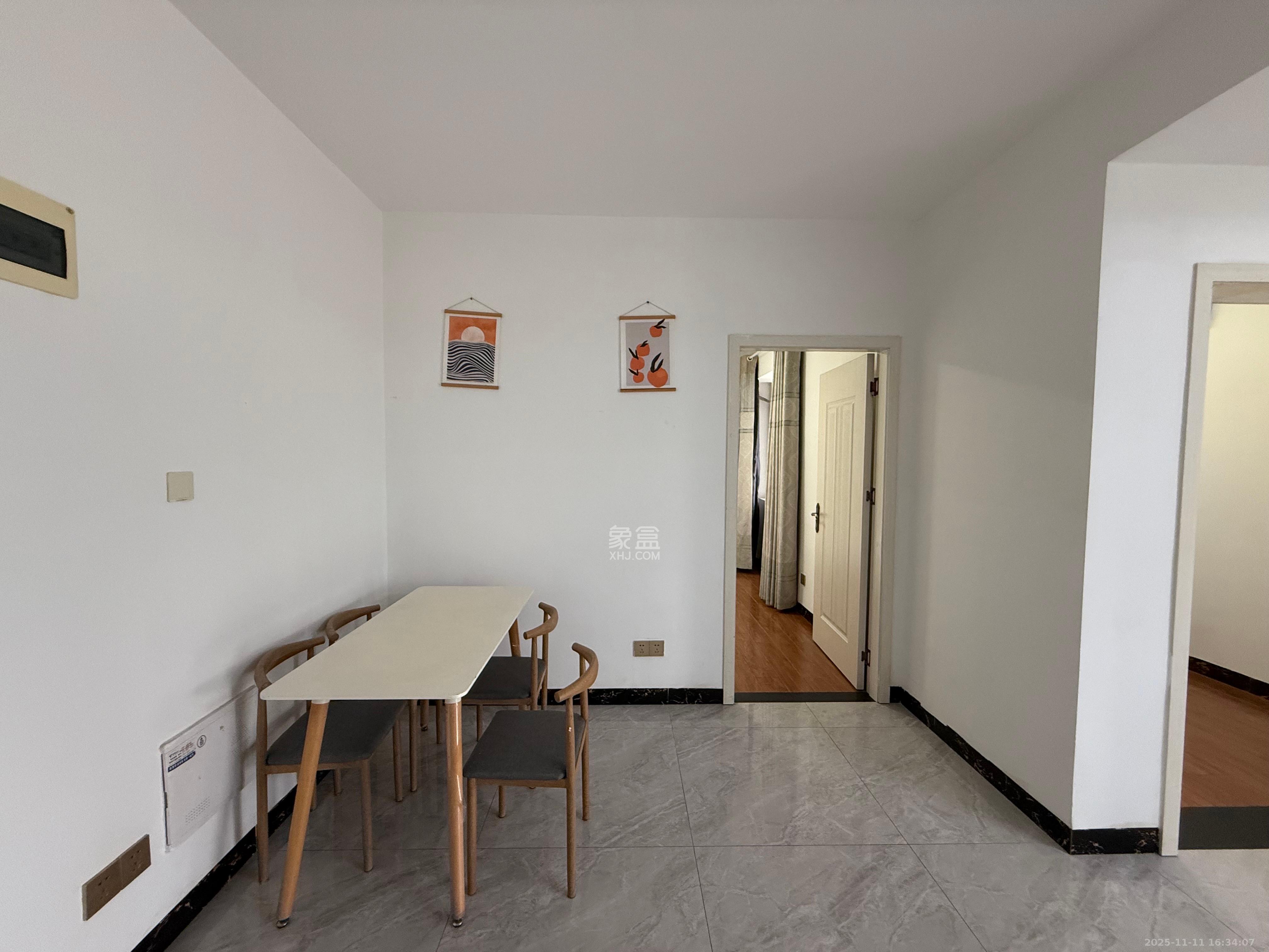 嘉宇银杉（嘉宇西苑）  3室2厅1卫    2000.0元/月室内图