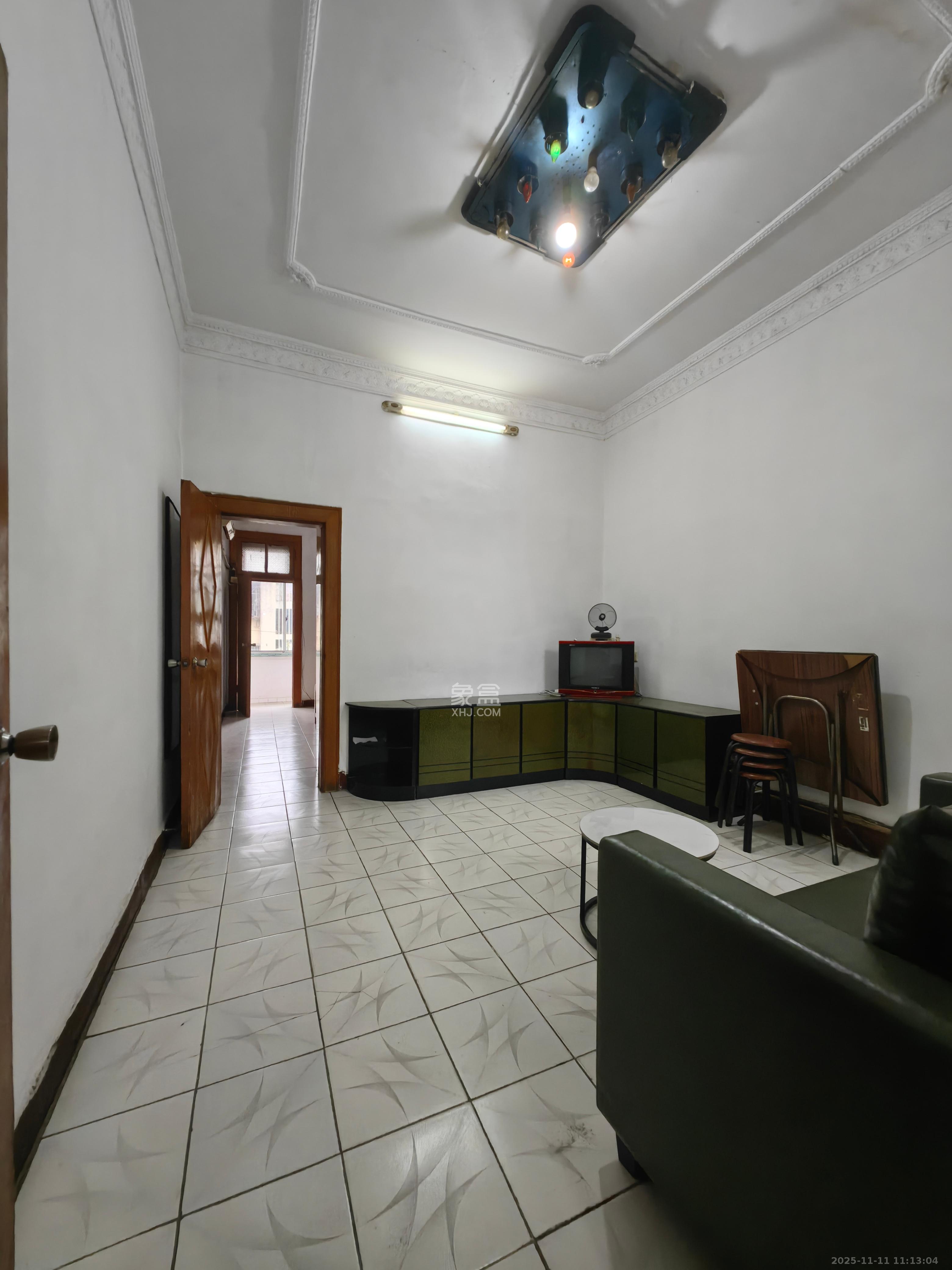 开福寺路职工宿舍 2室1厅1卫 1300.0元/月 开福寺路职工宿舍 2室1厅1卫 1300.0元/月室内图