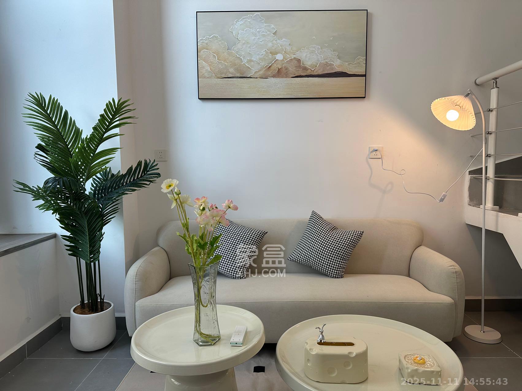 恒伟星中心  1室1厅1卫    1900.0元/月室内图