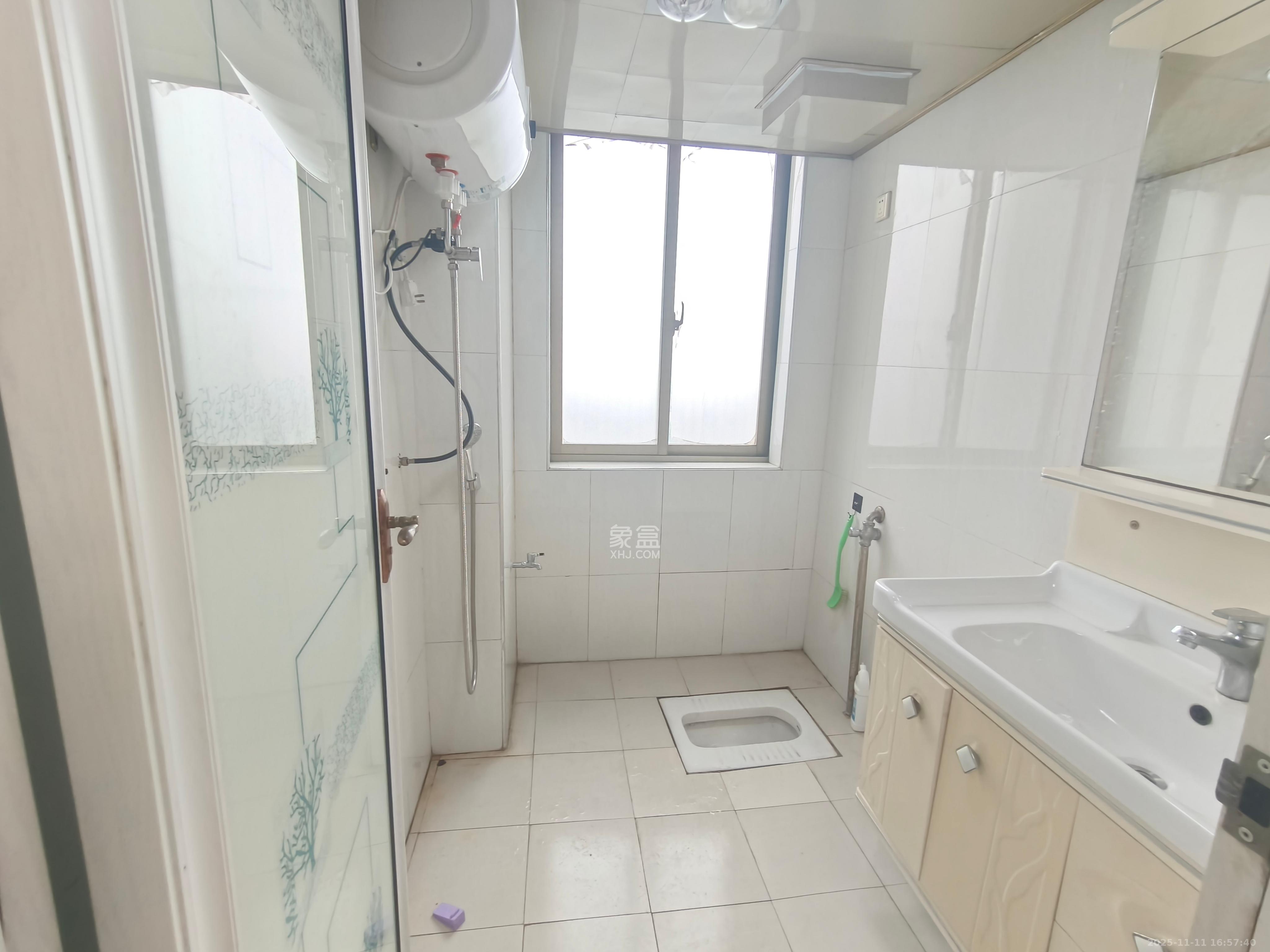 香颂国际 3室1厅1卫 1700.0元/月 香颂国际 3室1厅1卫 1700.0元/月室内图