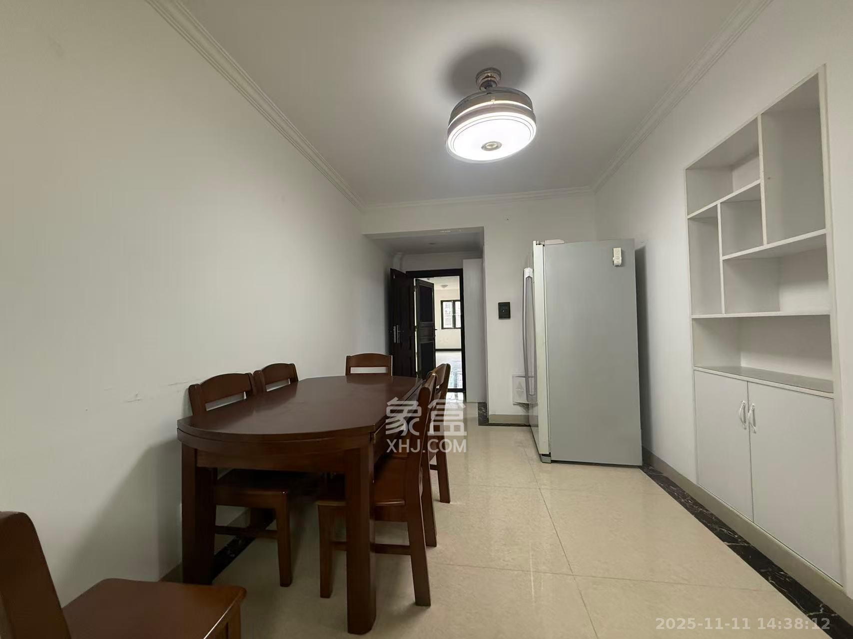 中欣楚天熙苑  2室2厅1卫    2300.0元/月室内图