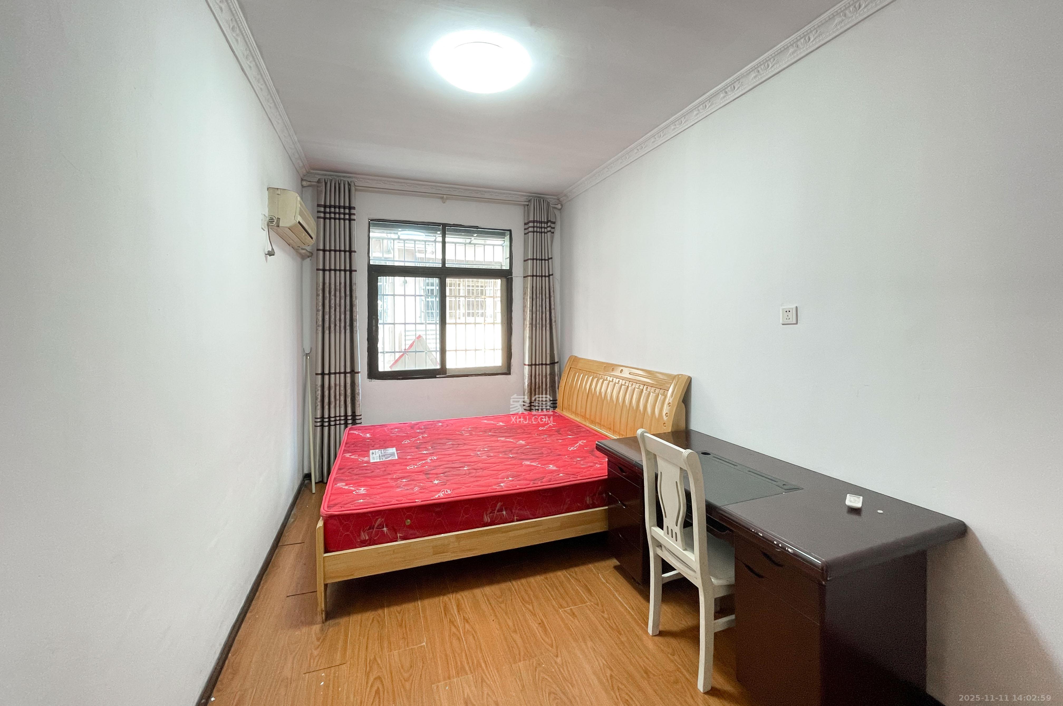 汽车西站商贸城（河西望城坡）  4室1厅1卫    65.0万其他