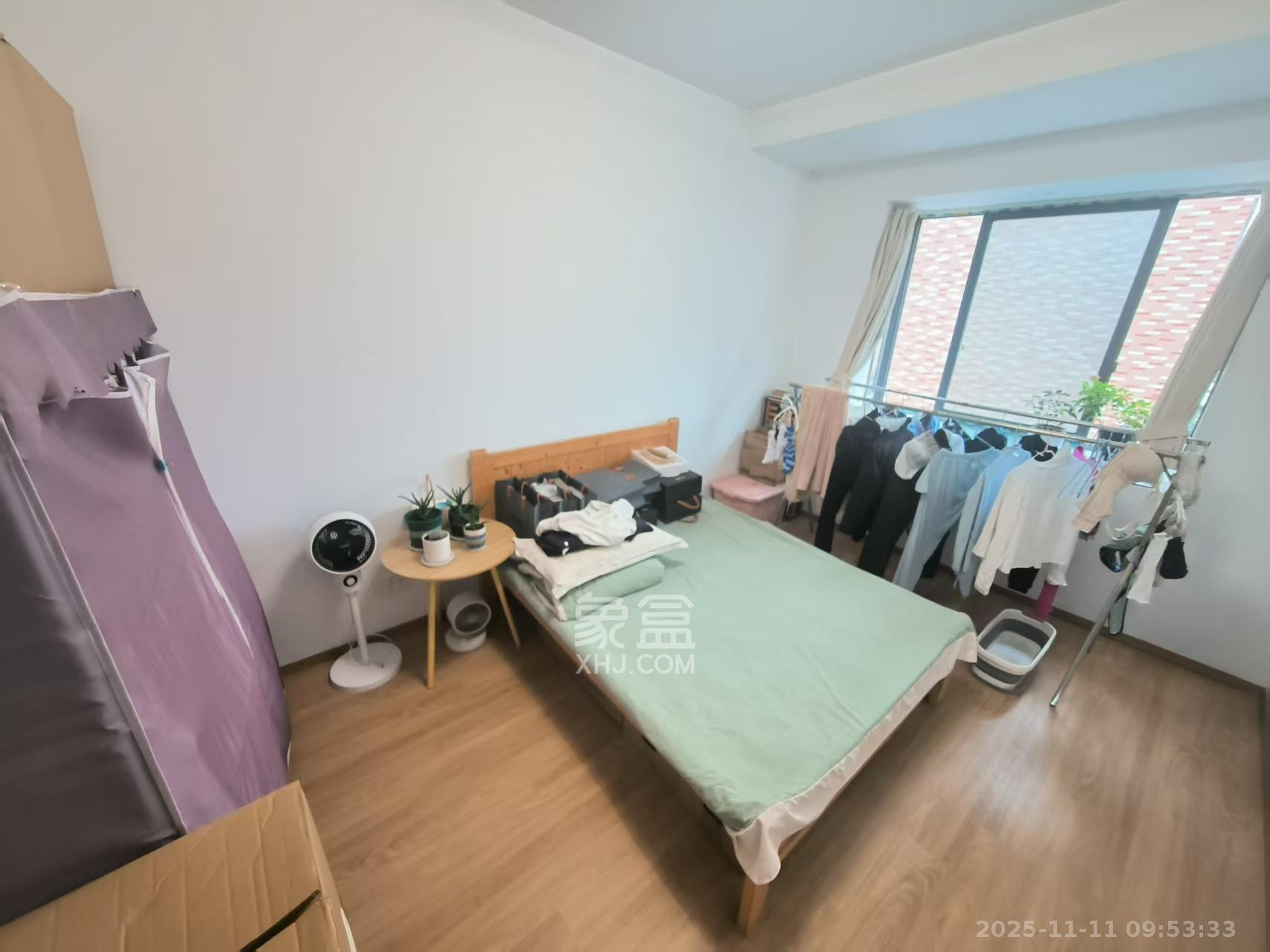 星沙商业步行街  4室2厅2卫    1700.0元/月室内图