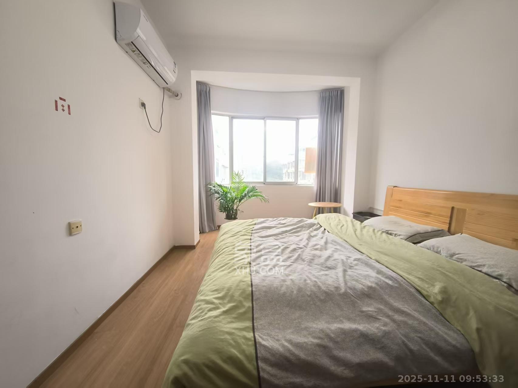 星沙商业步行街 4室2厅2卫 1700.0元/月 星沙商业步行街 4室2厅2卫 1700.0元/月室内图