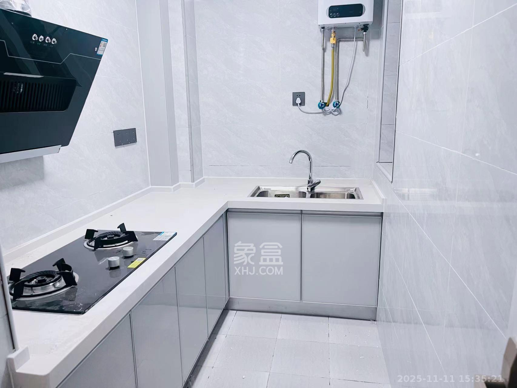 明昇壹城（明昇时代广场）二期  3室2厅2卫    3200.0元/月室内图