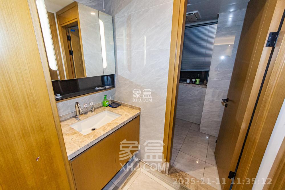 长房雍景湾  3室2厅2卫    3200.0元/月室内图