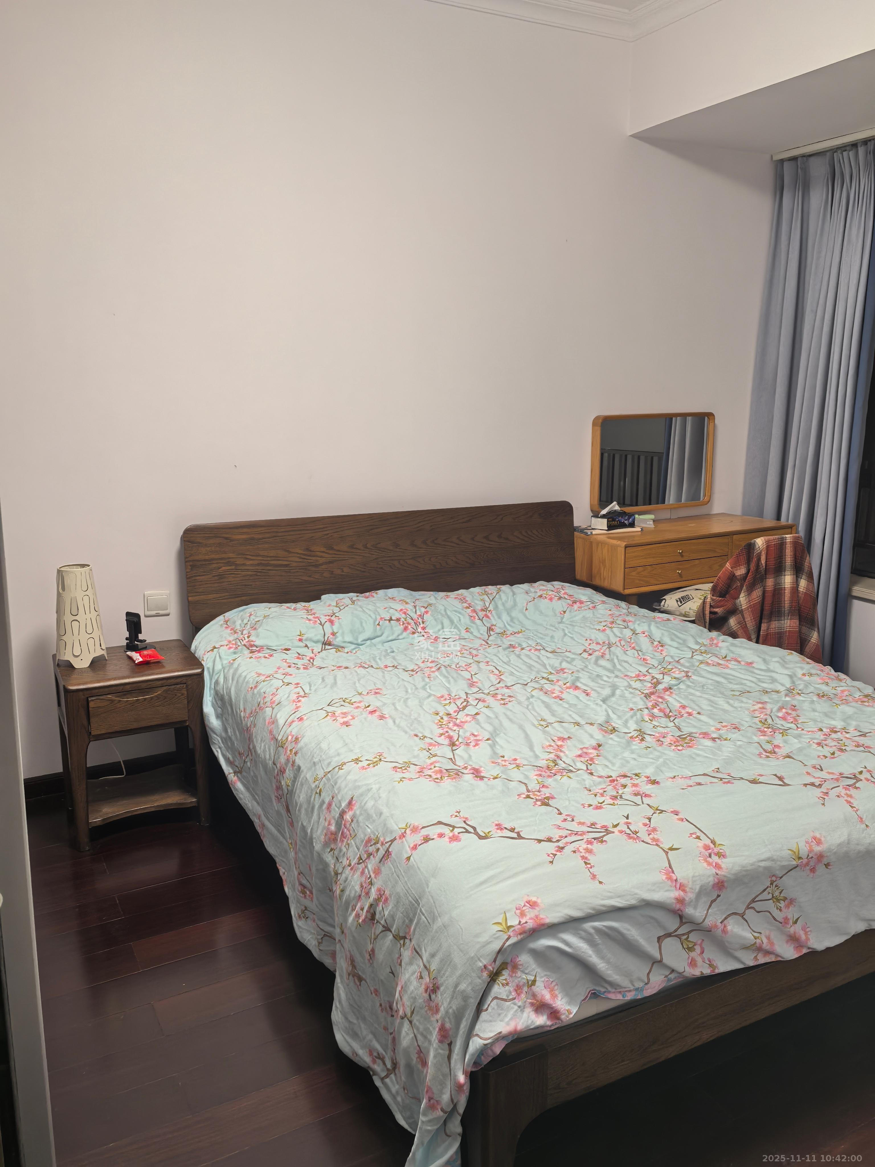 中海国际一期  2室2厅1卫    1800.0元/月室内图