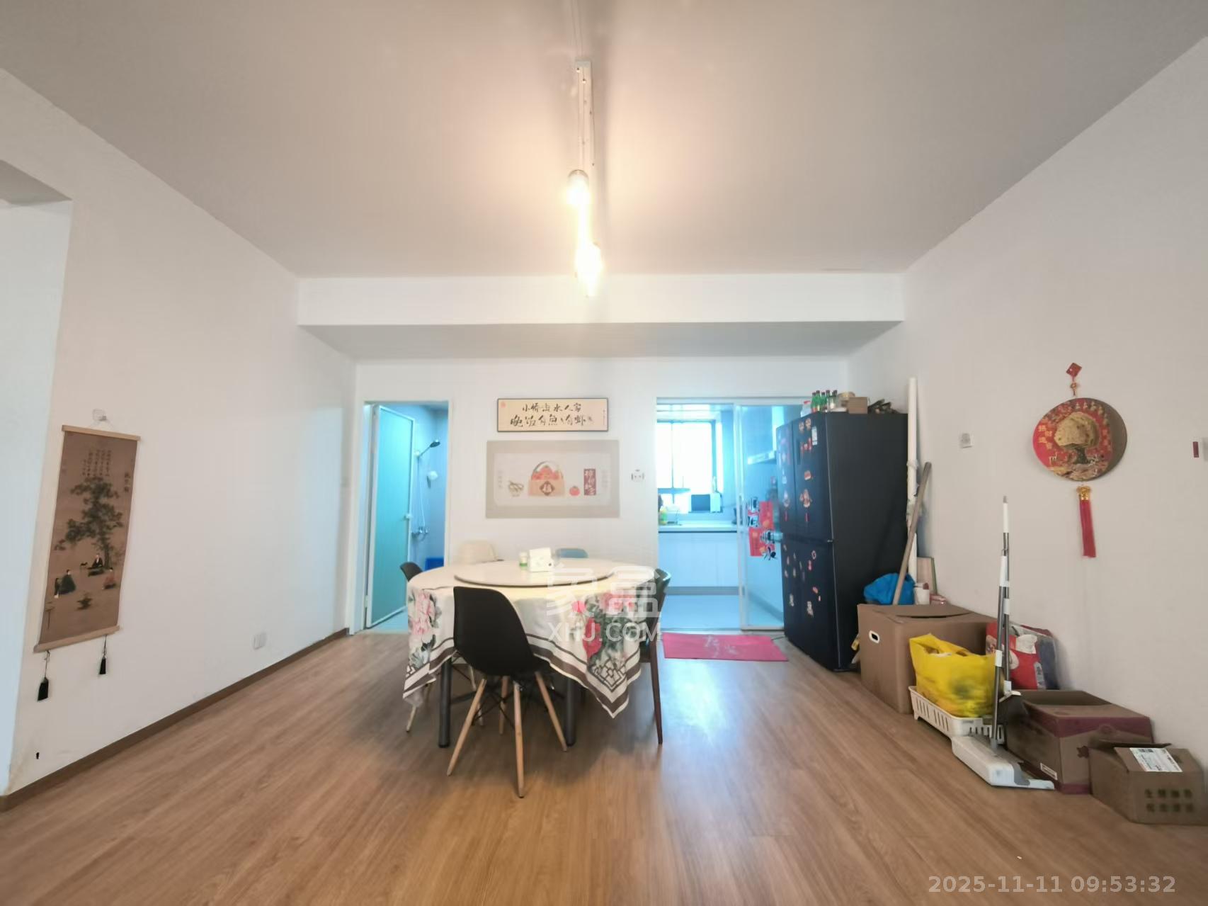 星沙商业步行街 4室2厅2卫 1700.0元/月 星沙商业步行街 4室2厅2卫 1700.0元/月室内图