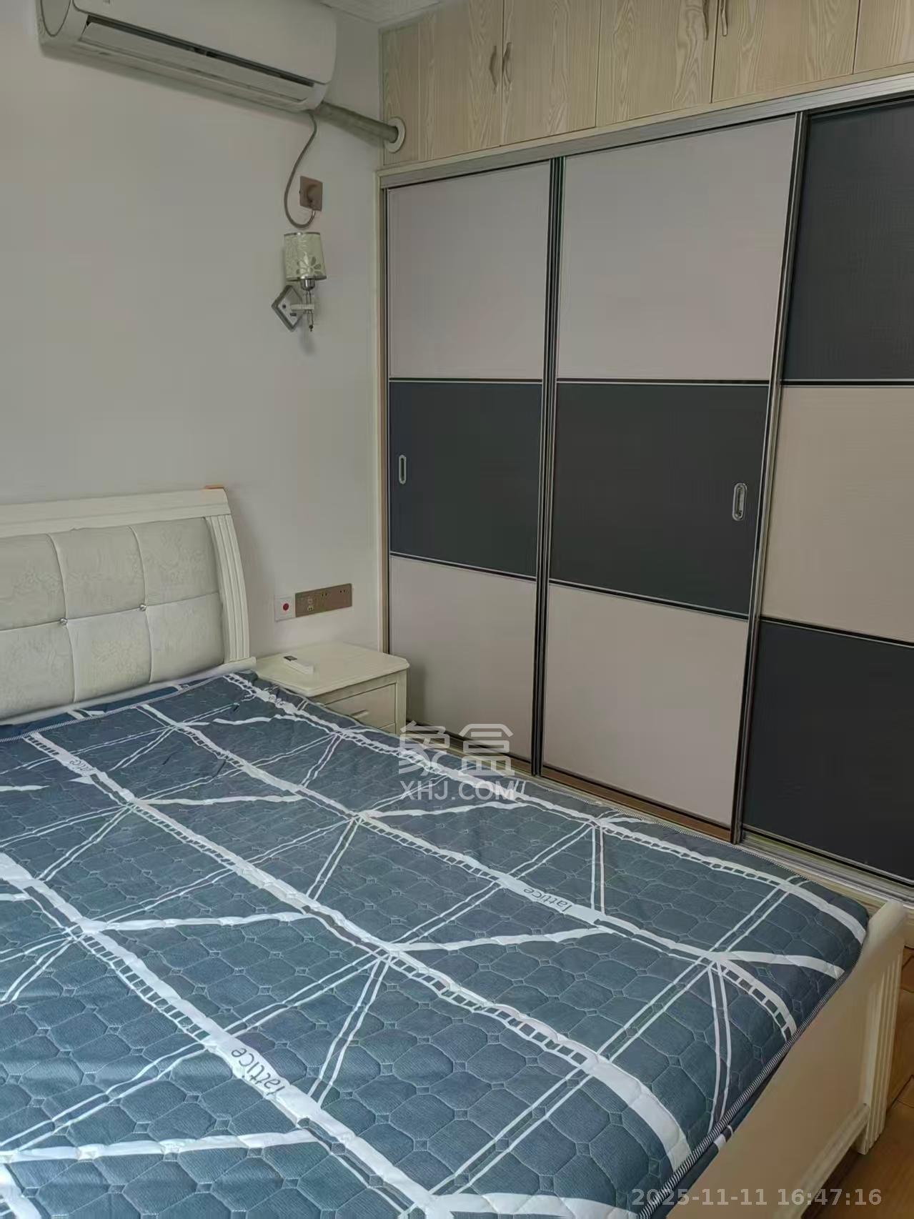 好莱城（弘德西街）  3室2厅1卫    2400.0元/月室内图