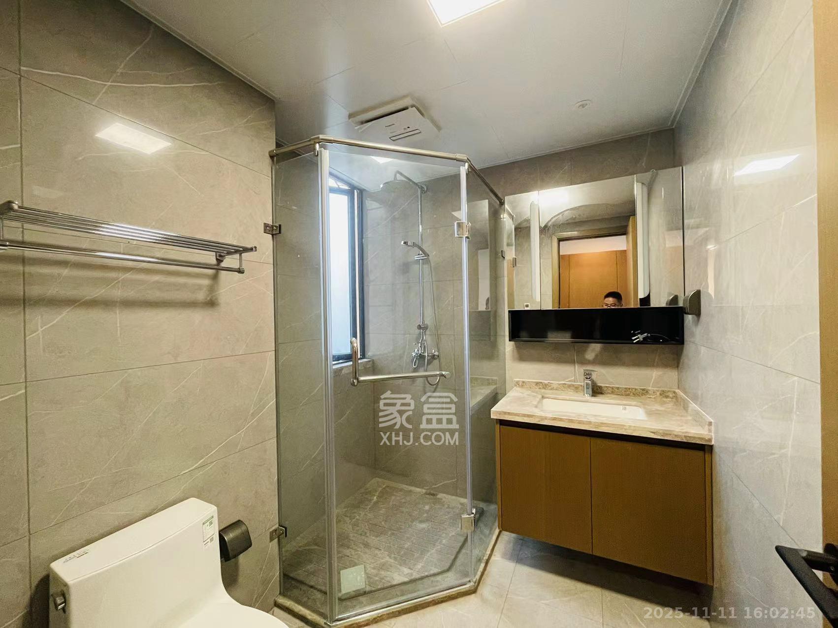 长房云西府一期 4室2厅2卫 3300.0元/月 长房云西府一期 4室2厅2卫 3300.0元/月室内图