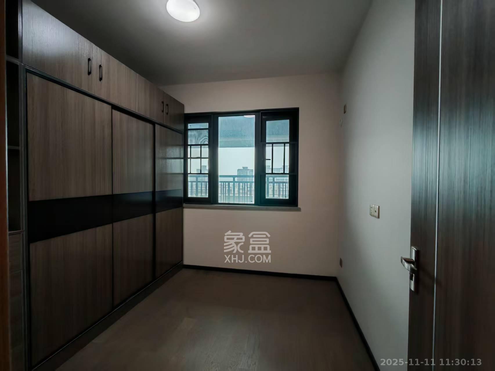 中海阅麓山一期 3室2厅2卫 3000.0元/月 中海阅麓山一期 3室2厅2卫 3000.0元/月室内图