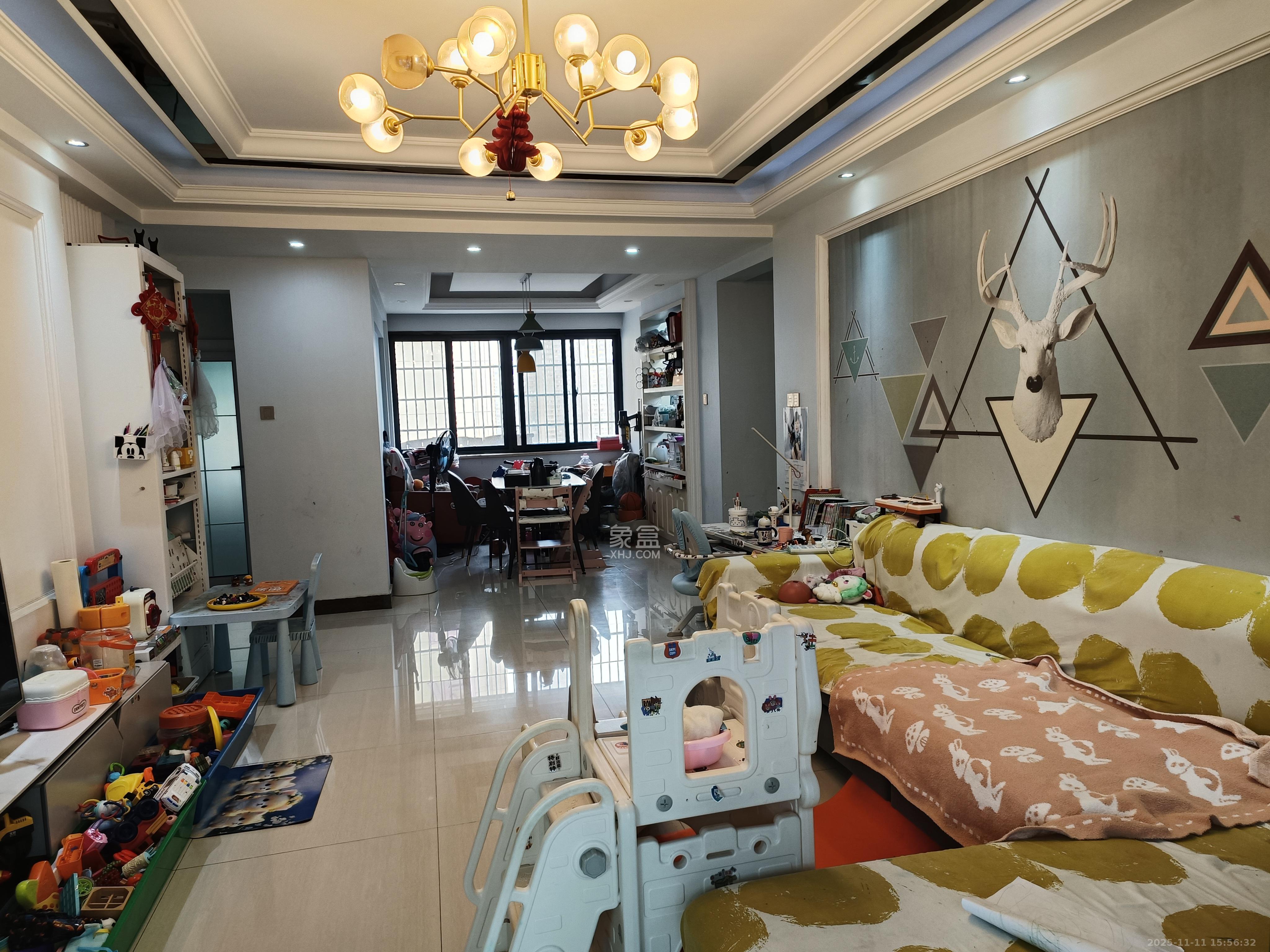 茂华国际湘 3室2厅2卫 3000.0元/月 茂华国际湘 3室2厅2卫 3000.0元/月室内图