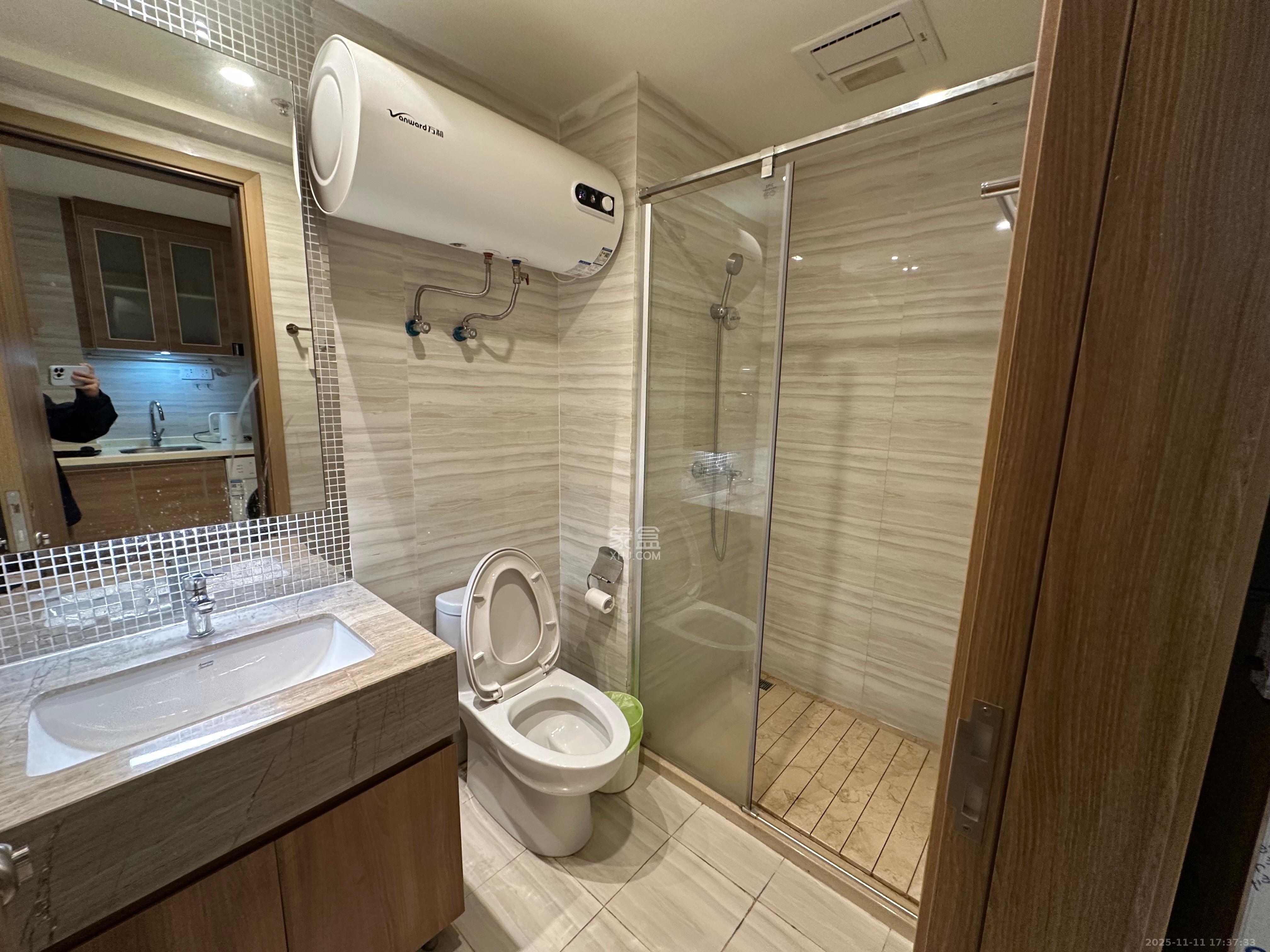 恒大国际广场 1室0厅1卫 1600.0元/月 恒大国际广场 1室0厅1卫 1600.0元/月室内图