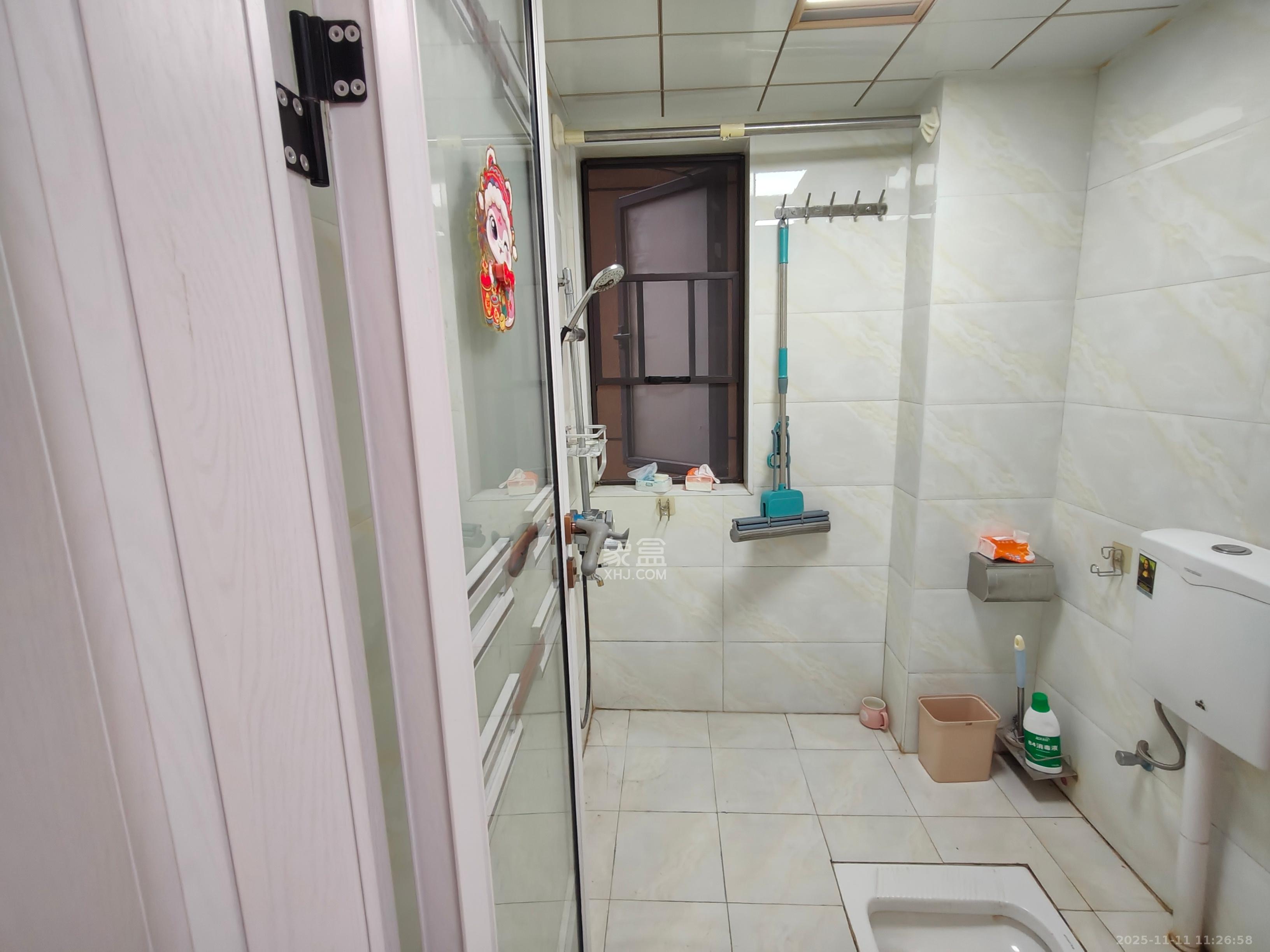 和泓梅溪四季 3室2厅1卫 2200.0元/月 和泓梅溪四季 3室2厅1卫 2200.0元/月室内图