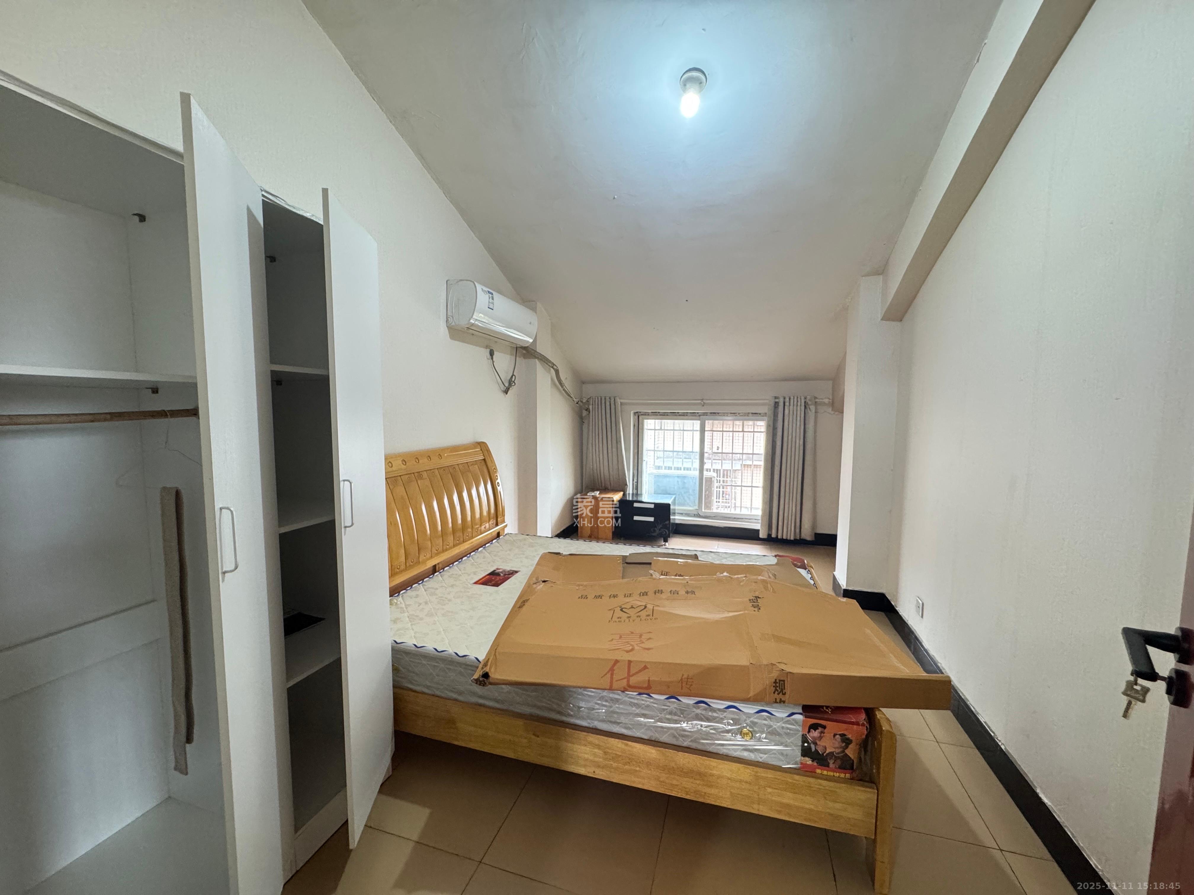 农科家园  2室2厅1卫    1350.0元/月室内图