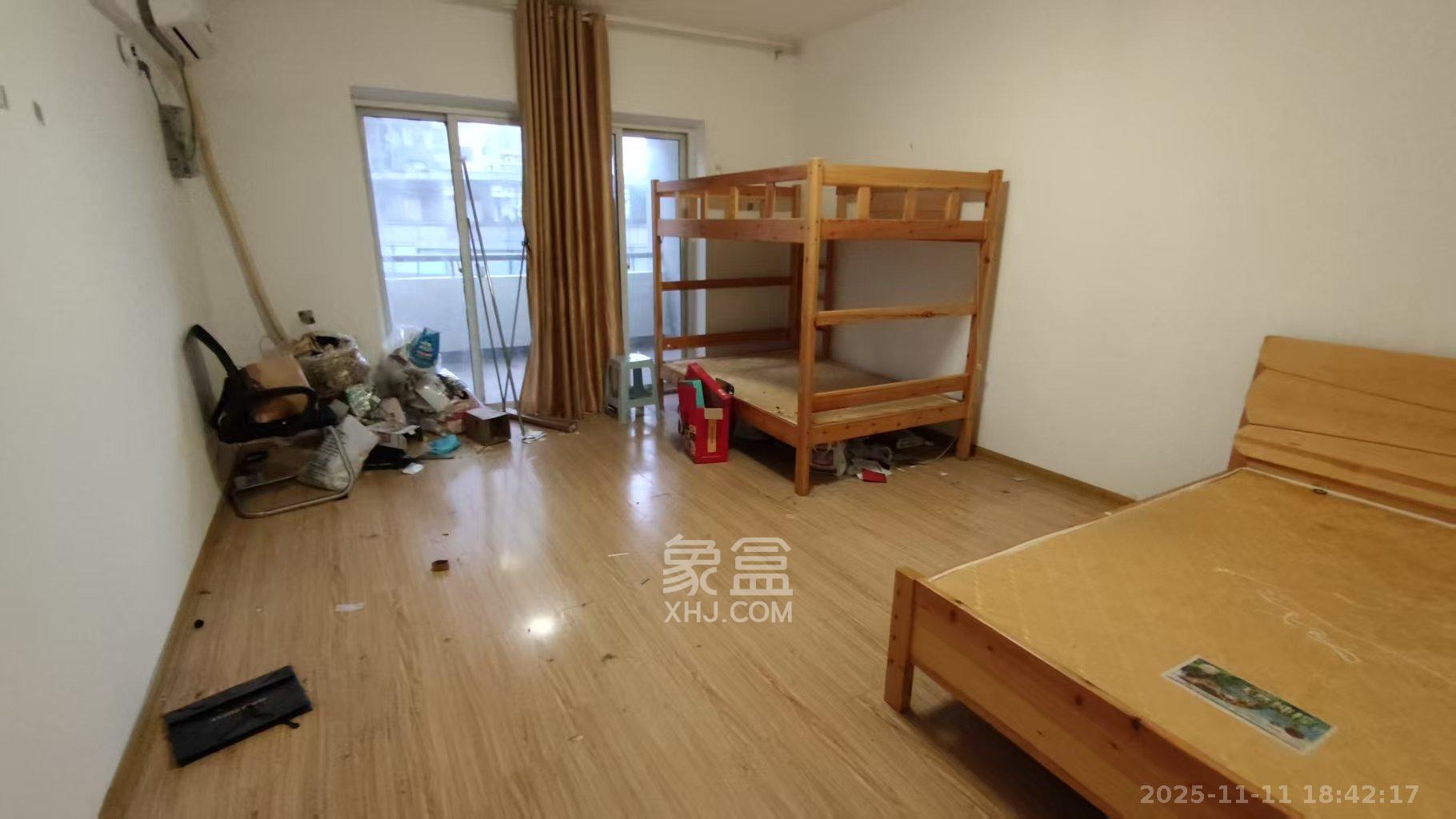 未来城科学家园  4室1厅2卫    2100.0元/月室内图