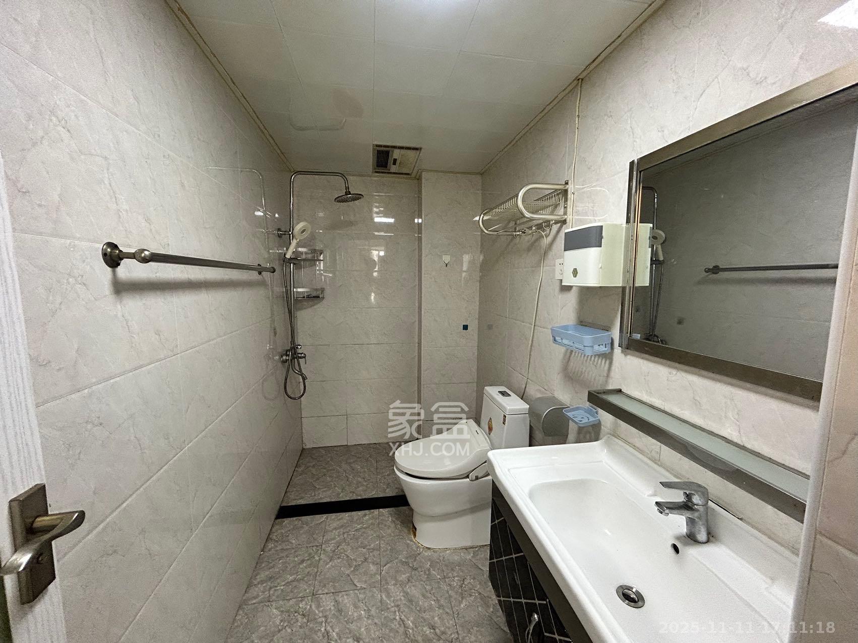 北辰三角洲E3区  1室1厅1卫    2300.0元/月室内图